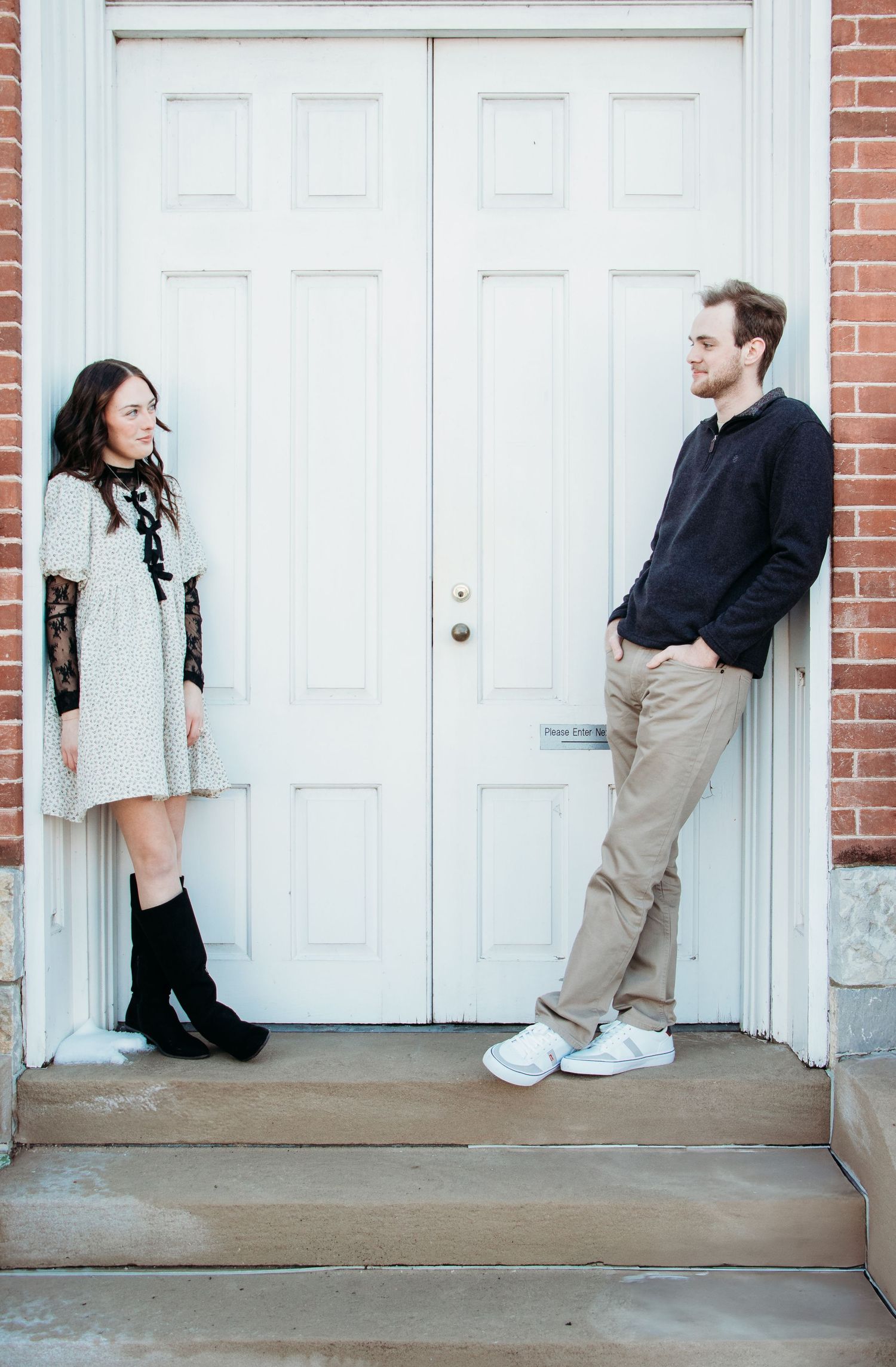 Paducah KY family photographer capturing candid family moments outdoors