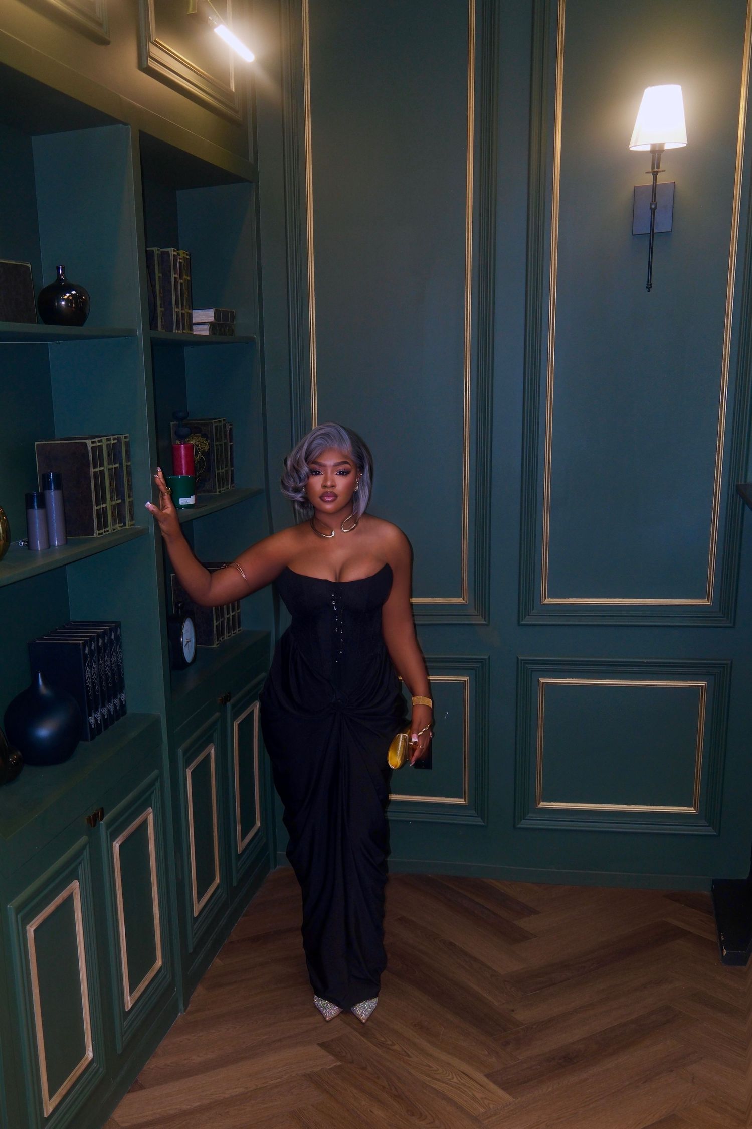 lady wearing a black dress