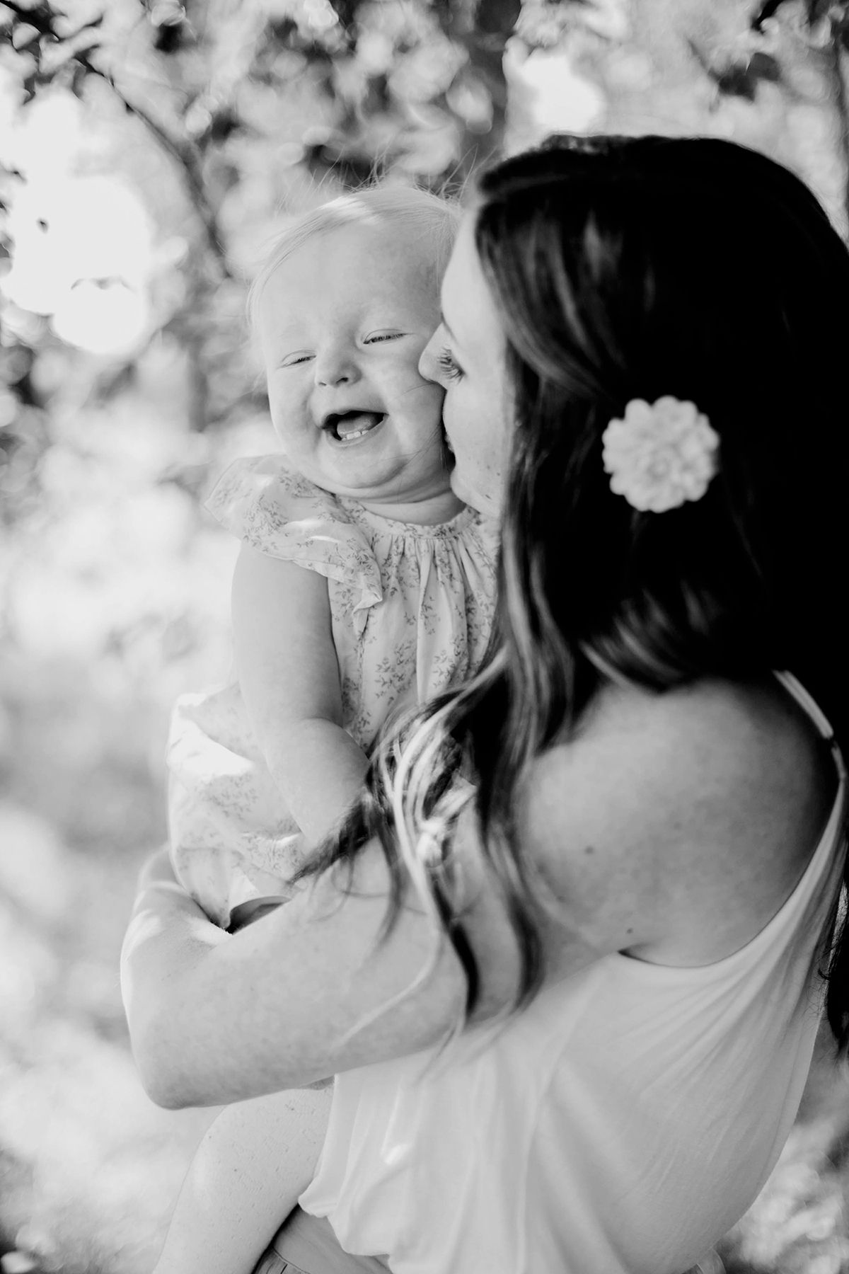 Barn- och familjefotografering på Hammarö utanför Karlstad. Fotograf i Karlstad Rebecca Nordin.