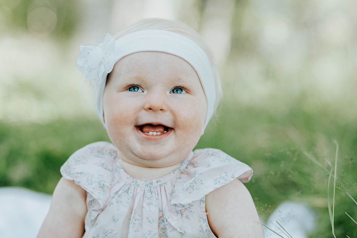 Barn- och familjefotografering på Hammarö utanför Karlstad. Fotograf i Karlstad Rebecca Nordin.