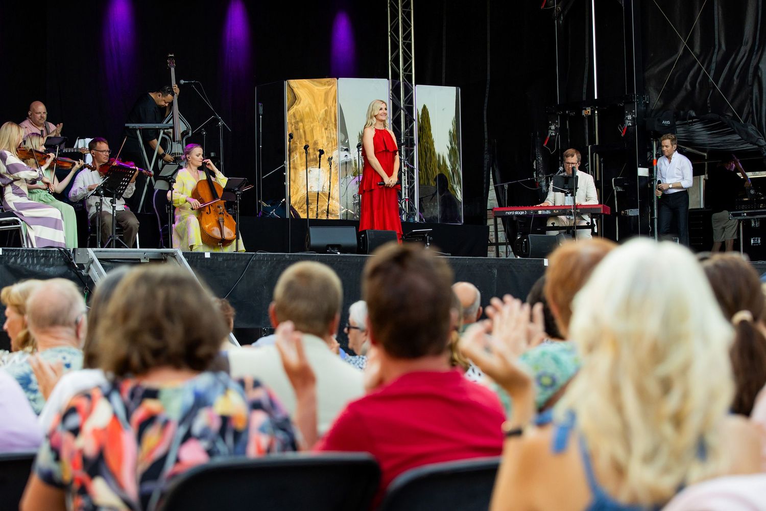 Musikalkväll med Peter Johansson och Emmi Christensson i Vadstena slott. sångkollektivet. Fotograf Rebecca Nordin.