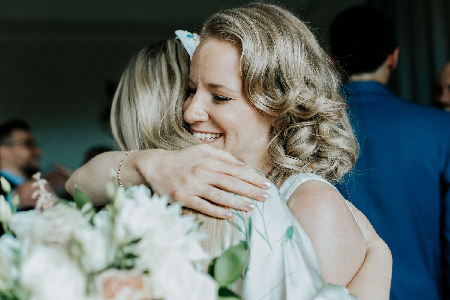 Bröllop Lydia och Foad på Elite Stadshotellet i Karlstad. Fotograf Rebecca Nordin. Bröllopsfotografering på Färjestad, Karlstad.