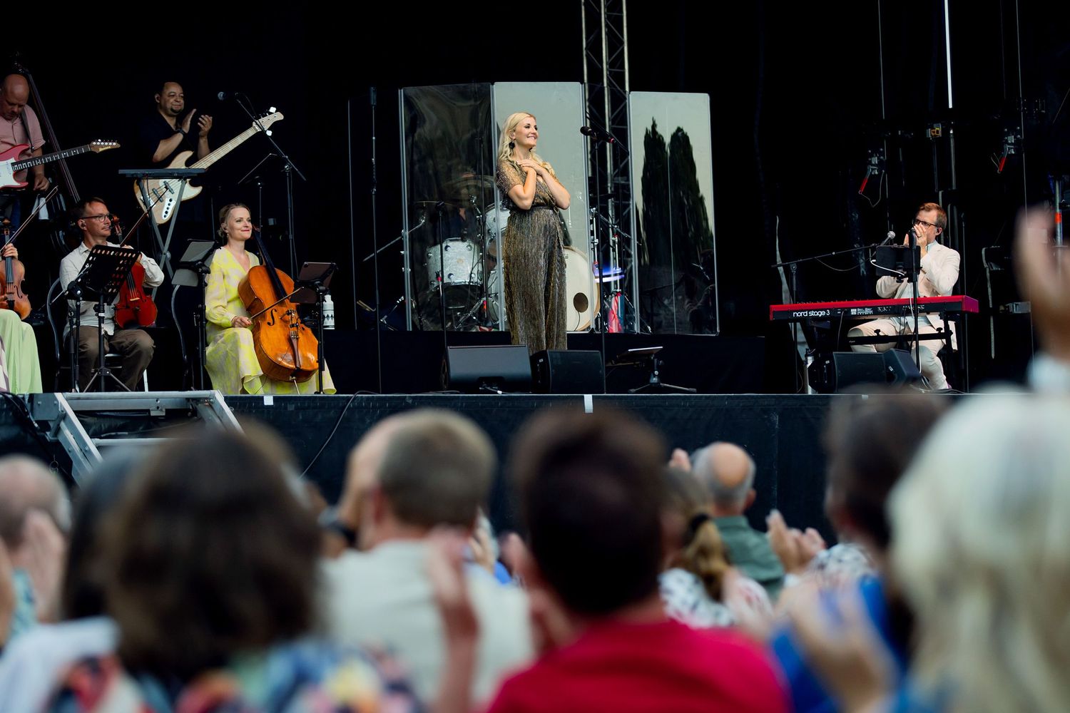 Musikalkväll med Peter Johansson och Emmi Christensson i Vadstena slott. sångkollektivet. Fotograf Rebecca Nordin.