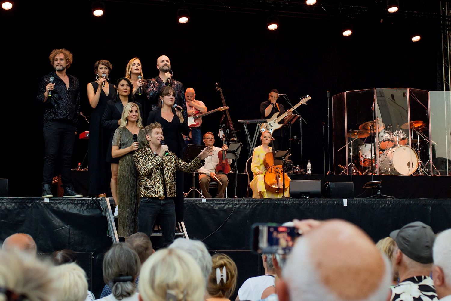 Musikalkväll med Peter Johansson och Emmi Christensson i Vadstena slott. sångkollektivet. Fotograf Rebecca Nordin.