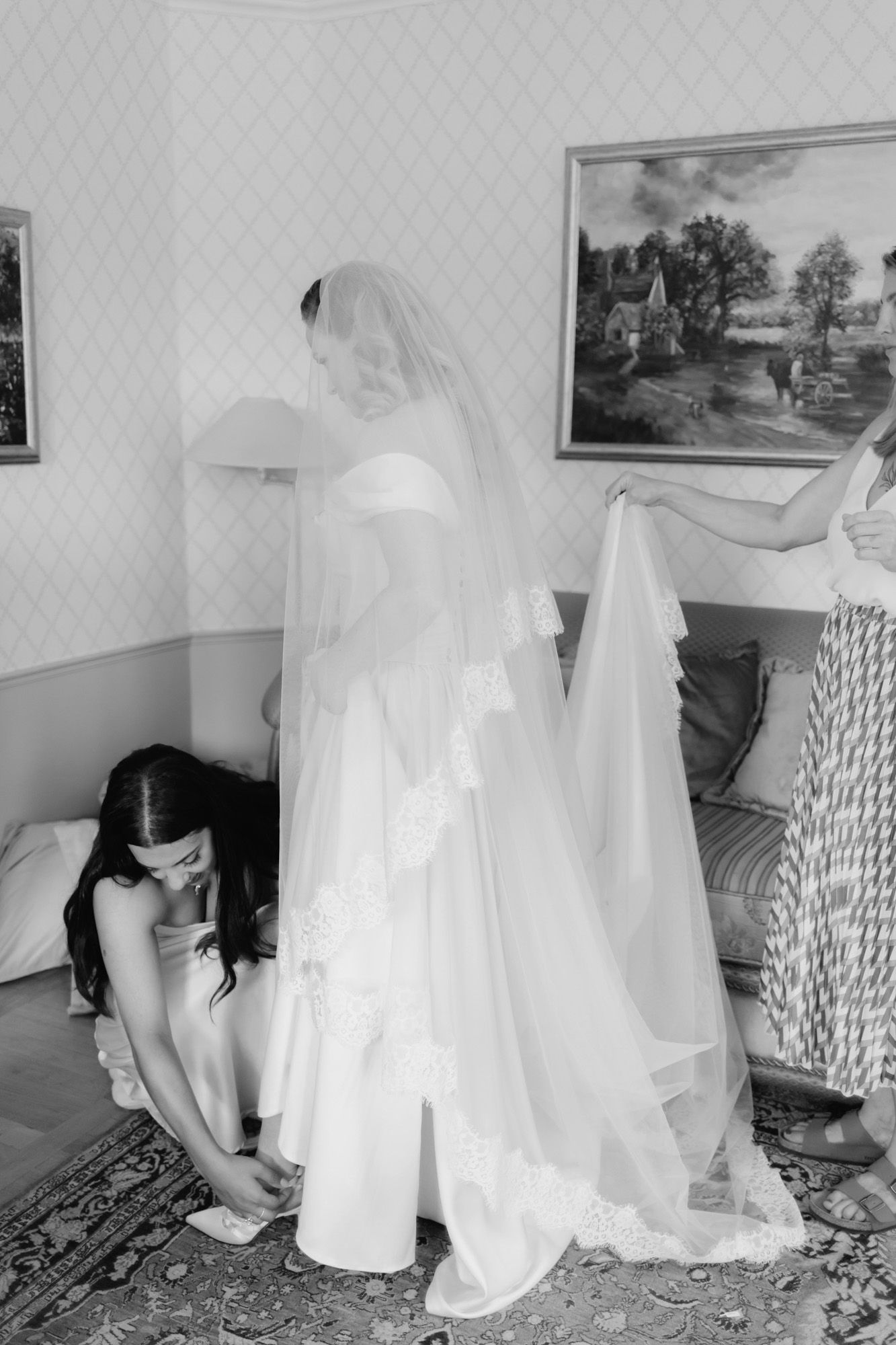 Bröllop på Presteruds herrgård i Kristinehamn. Bröllopsfotograf Rebecca Nordin i Karlstad. Brudens förberedelser.