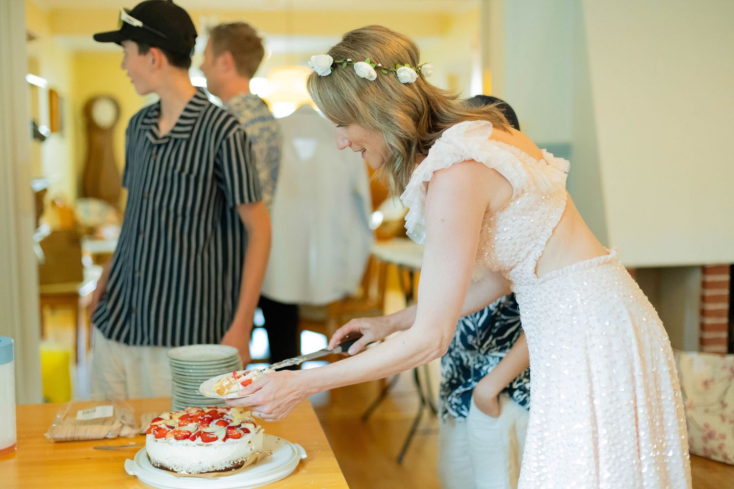 Sommarkonsert med Peter Johansson och Matilda Grün 2025. Kusiner och familj. Fotograf Rebecca Nordin.
