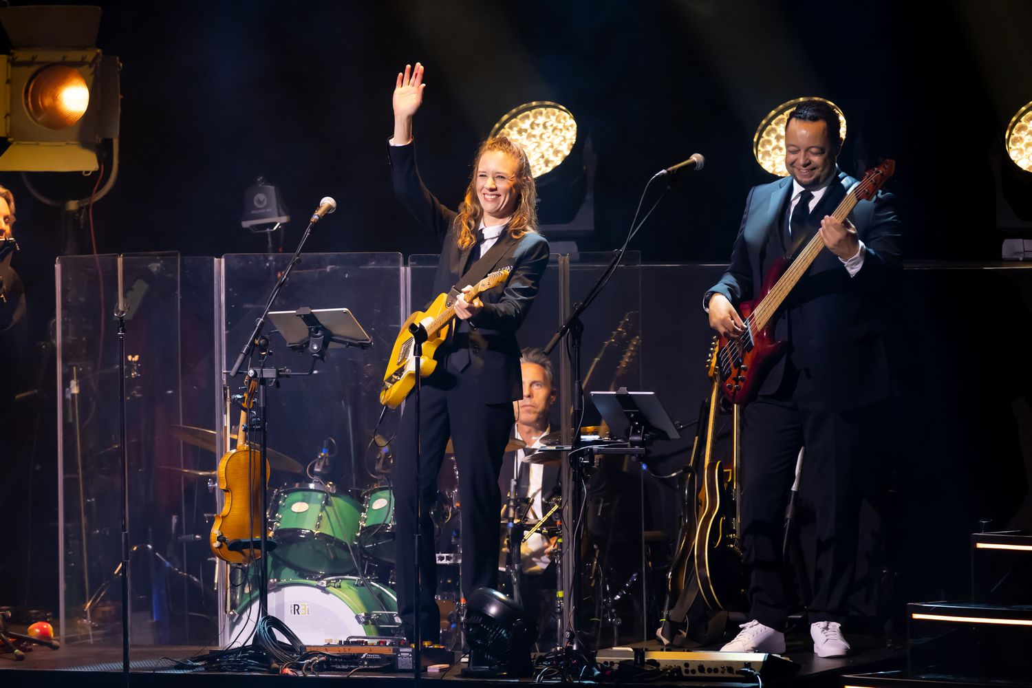 OH WHAT A NIGHT med Peter Johansson, Bruno Mitsogiannis, Robert Rydberg & David Lindgren. Gittaristen.