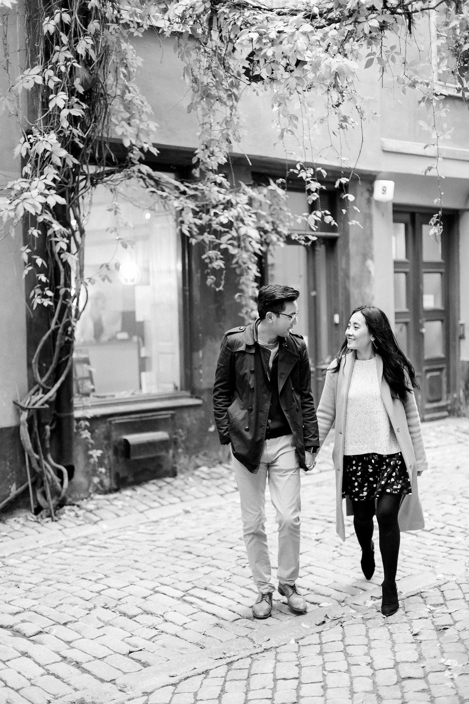 Parfotografering i Gamla stan och skeppsholmsbron i Stockholm. Fotograf Rebecca Nordin.