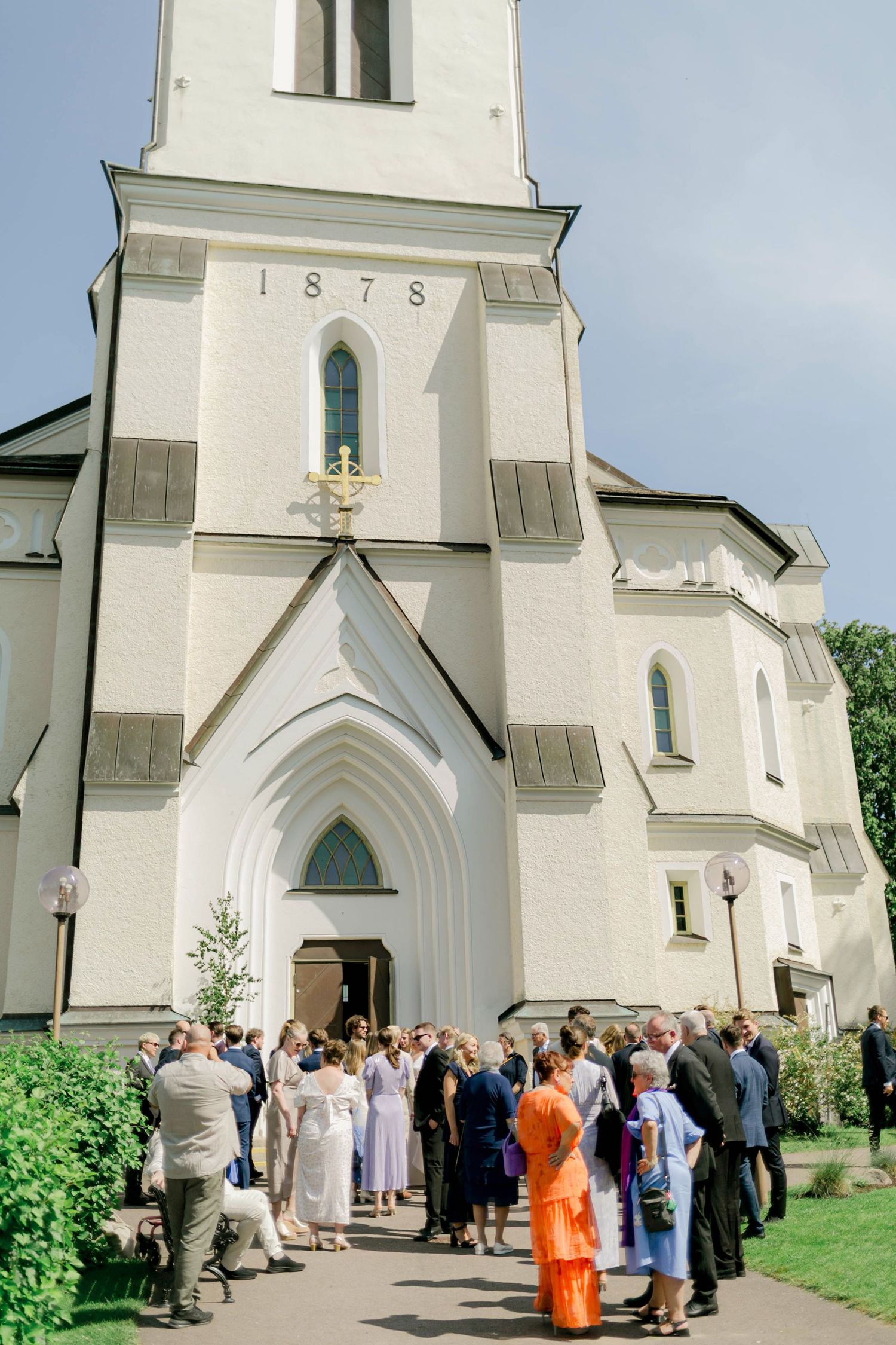 Bröllop i Brunskogs kyrka och Skutbouddens restaurang. Fotograf Rebecca Nordin. Värmland.
