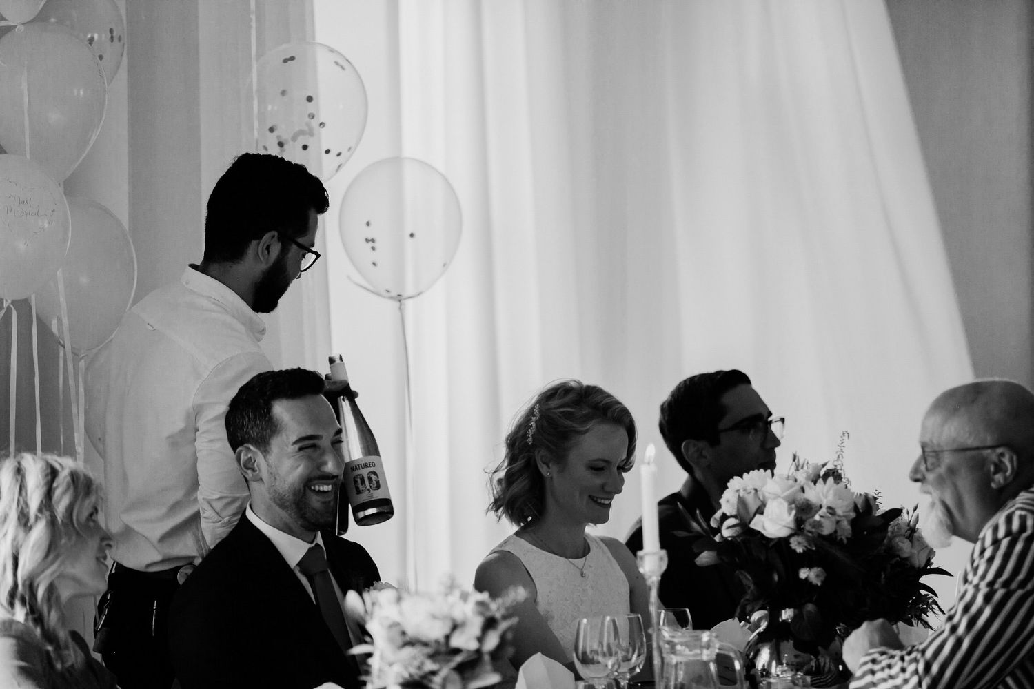 Bröllop Lydia och Foad på Elite Stadshotellet i Karlstad. Fotograf Rebecca Nordin. Bröllopsfotografering på Färjestad, Karlstad.