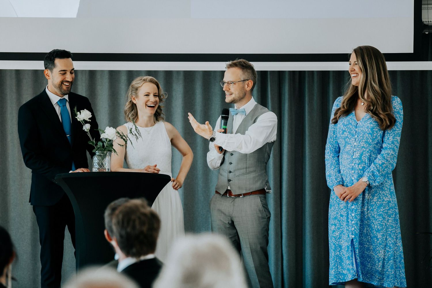 Bröllop Lydia och Foad på Elite Stadshotellet i Karlstad. Fotograf Rebecca Nordin. Bröllopsfotografering på Färjestad, Karlstad.