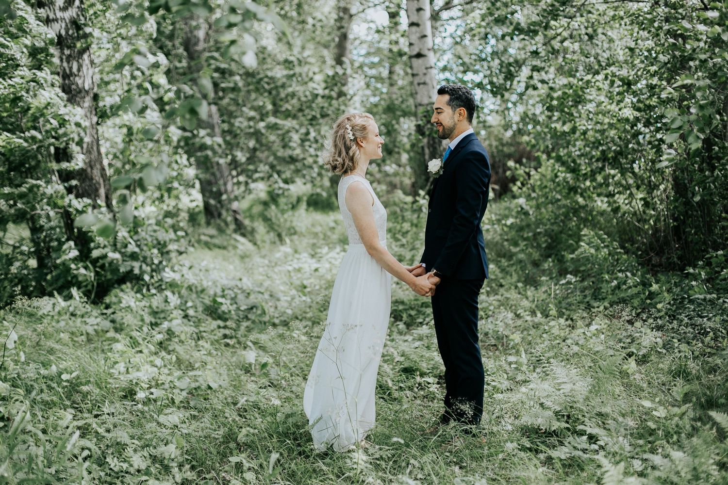 Bröllop Lydia och Foad på Elite Stadshotellet i Karlstad. Fotograf Rebecca Nordin. Bröllopsfotografering på Färjestad, Karlstad.