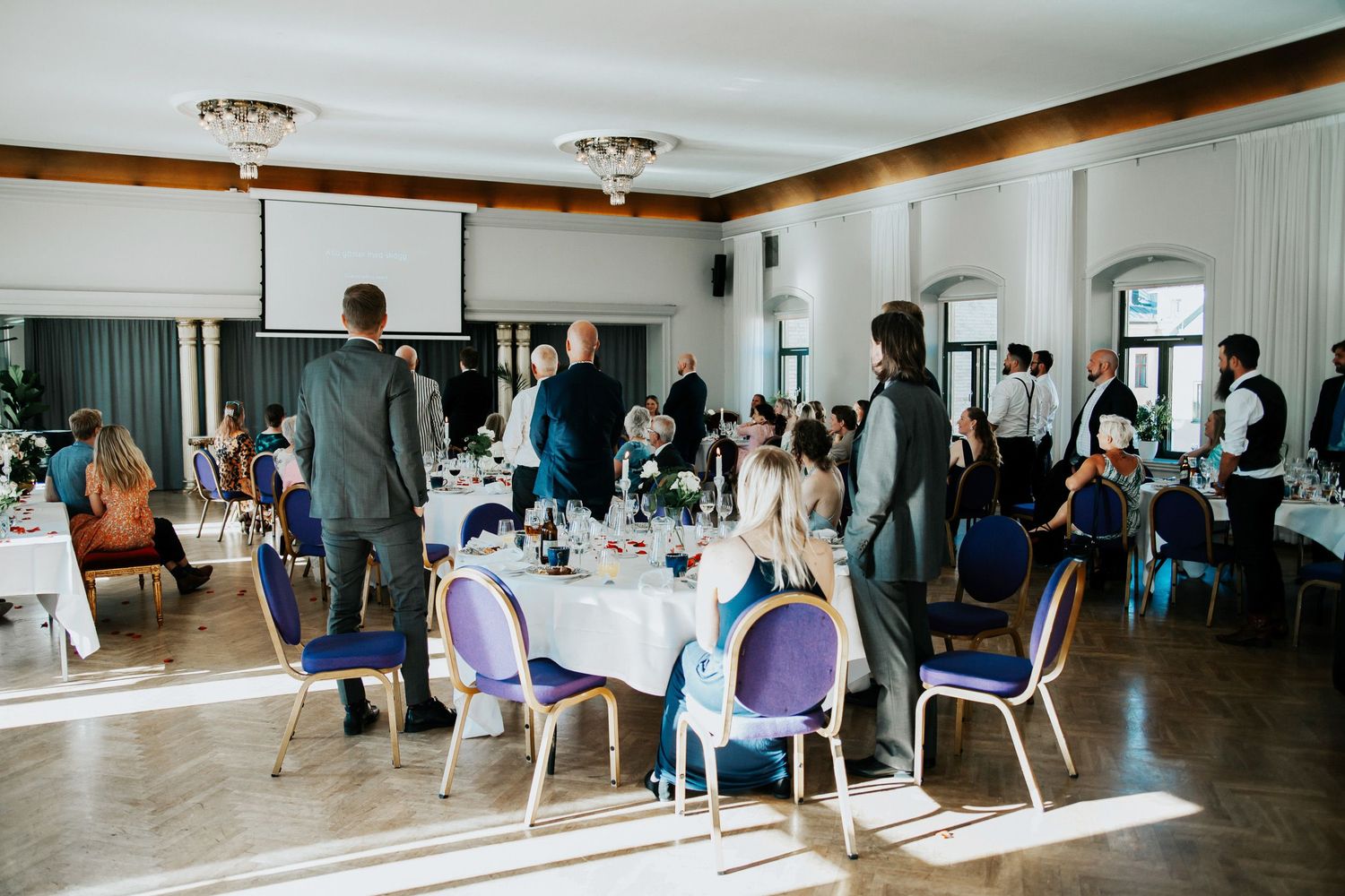 Bröllop Lydia och Foad på Elite Stadshotellet i Karlstad. Fotograf Rebecca Nordin. Bröllopsfotografering på Färjestad, Karlstad.