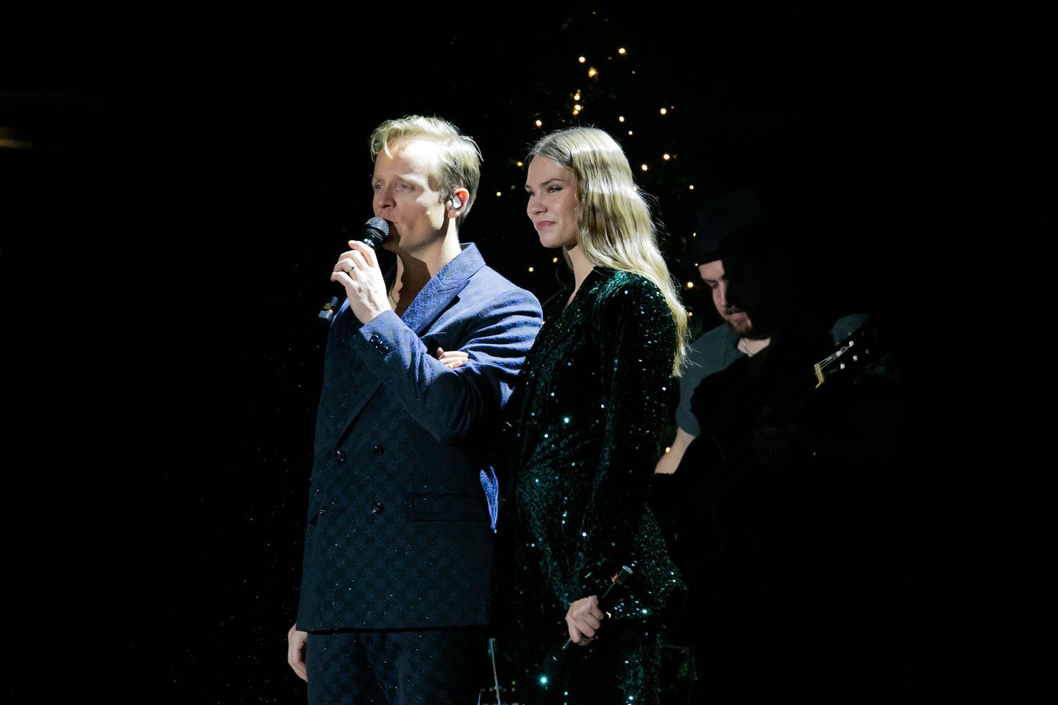 Christmas Night i Karlstad med Bruno Mitsogiannis, Wiktoria, Andreas Weise och Nike Sellmar. Fotograf Rebecca Nordin.