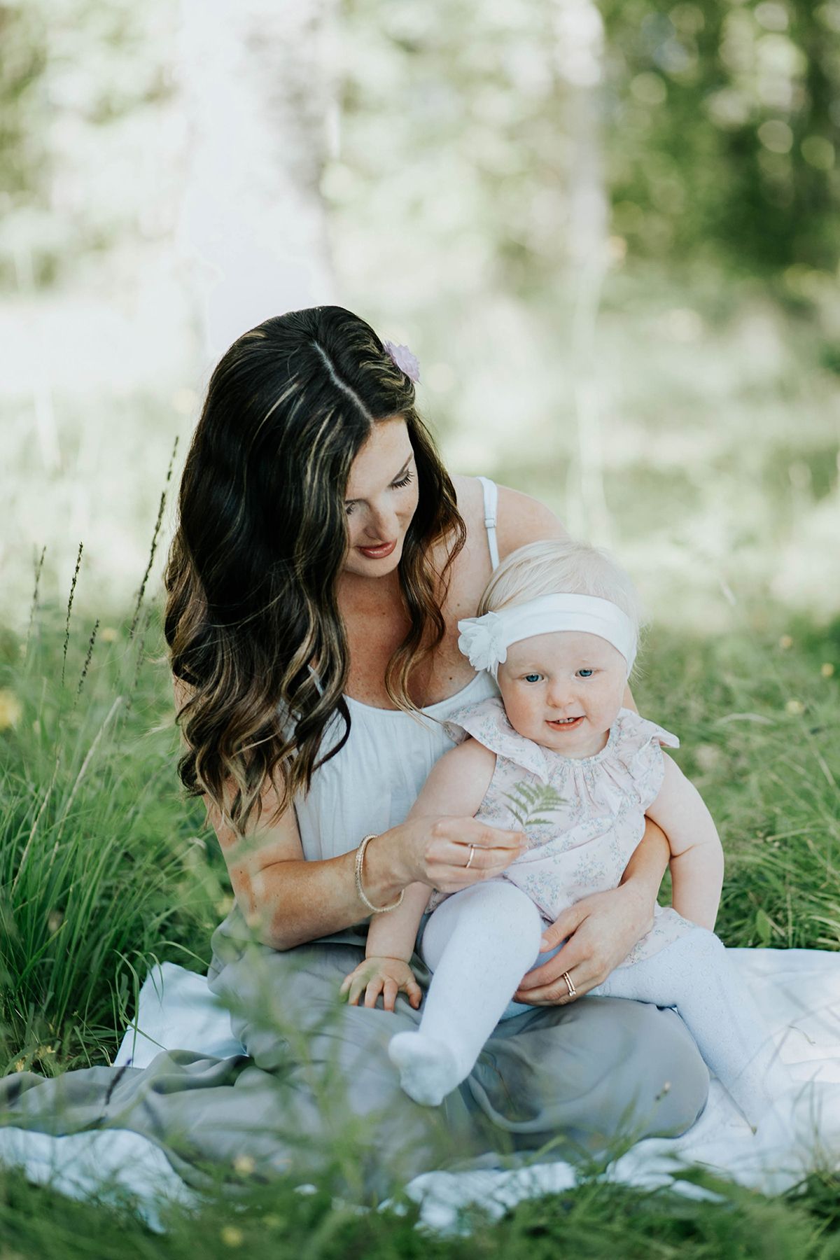 Barn- och familjefotografering på Hammarö utanför Karlstad. Fotograf i Karlstad Rebecca Nordin.