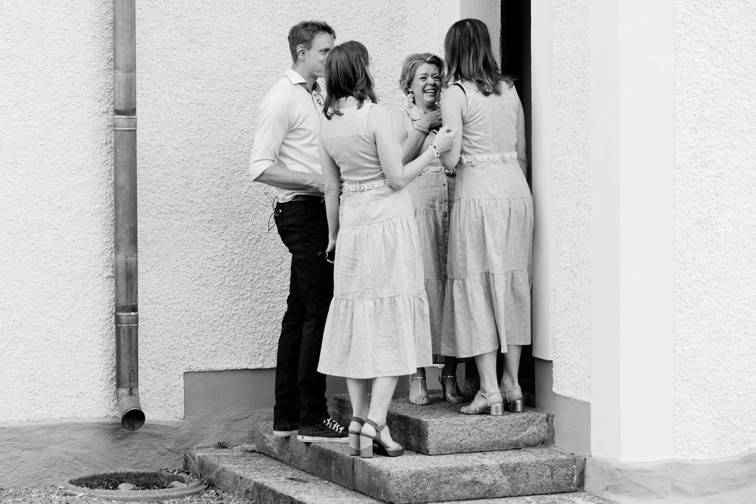 Sommarkonsert med Peter Johansson och Matilda Grün 2025. Kusiner och familj. Fotograf Rebecca Nordin.