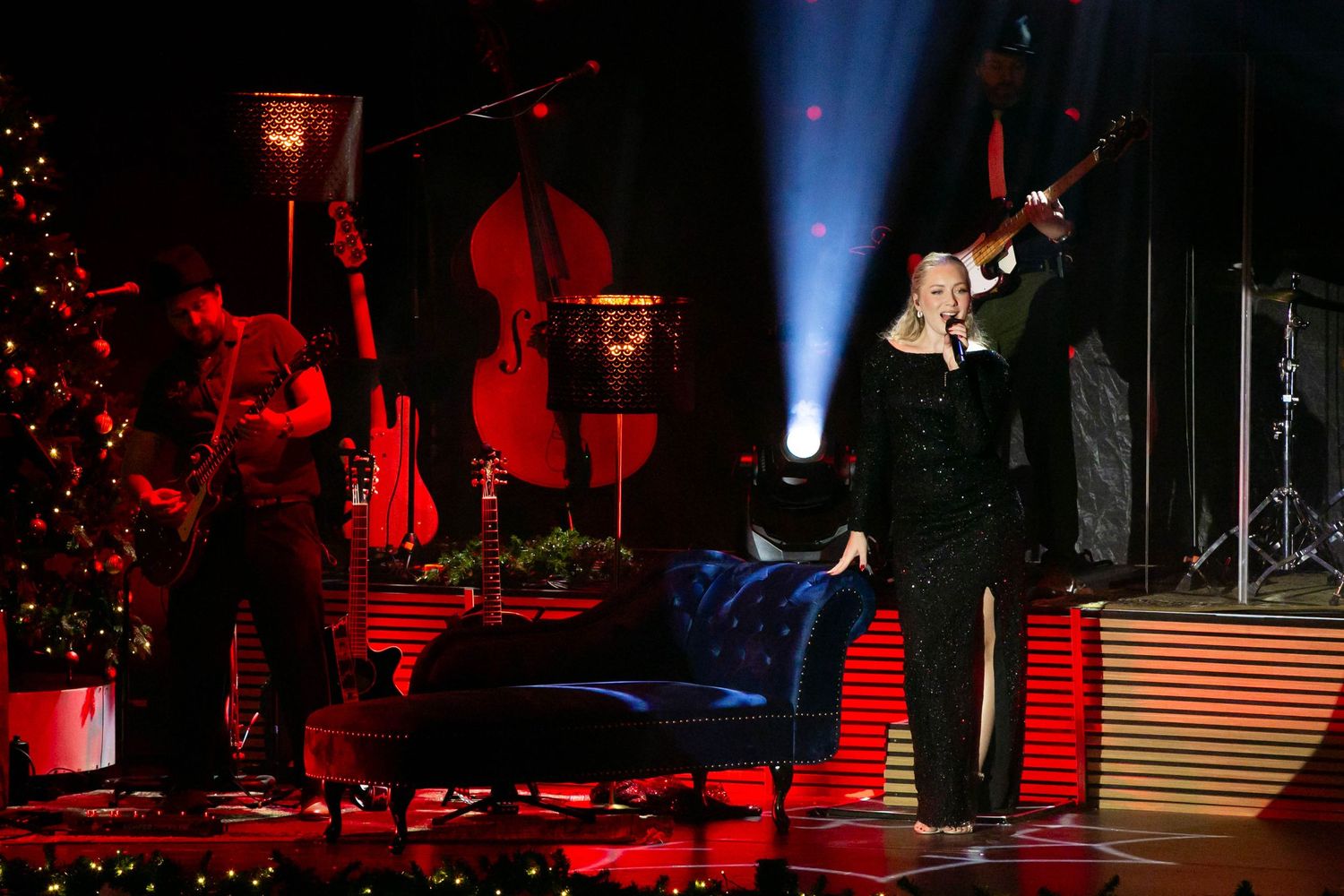 Christmas Night i Karlstad med Bruno Mitsogiannis, Wiktoria, Andreas Weise och Nike Sellmar. Fotograf Rebecca Nordin.