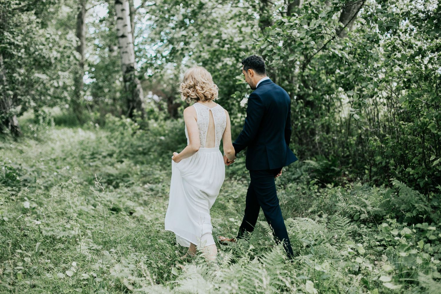 Bröllop Lydia och Foad på Elite Stadshotellet i Karlstad. Fotograf Rebecca Nordin. Bröllopsfotografering på Färjestad, Karlstad.