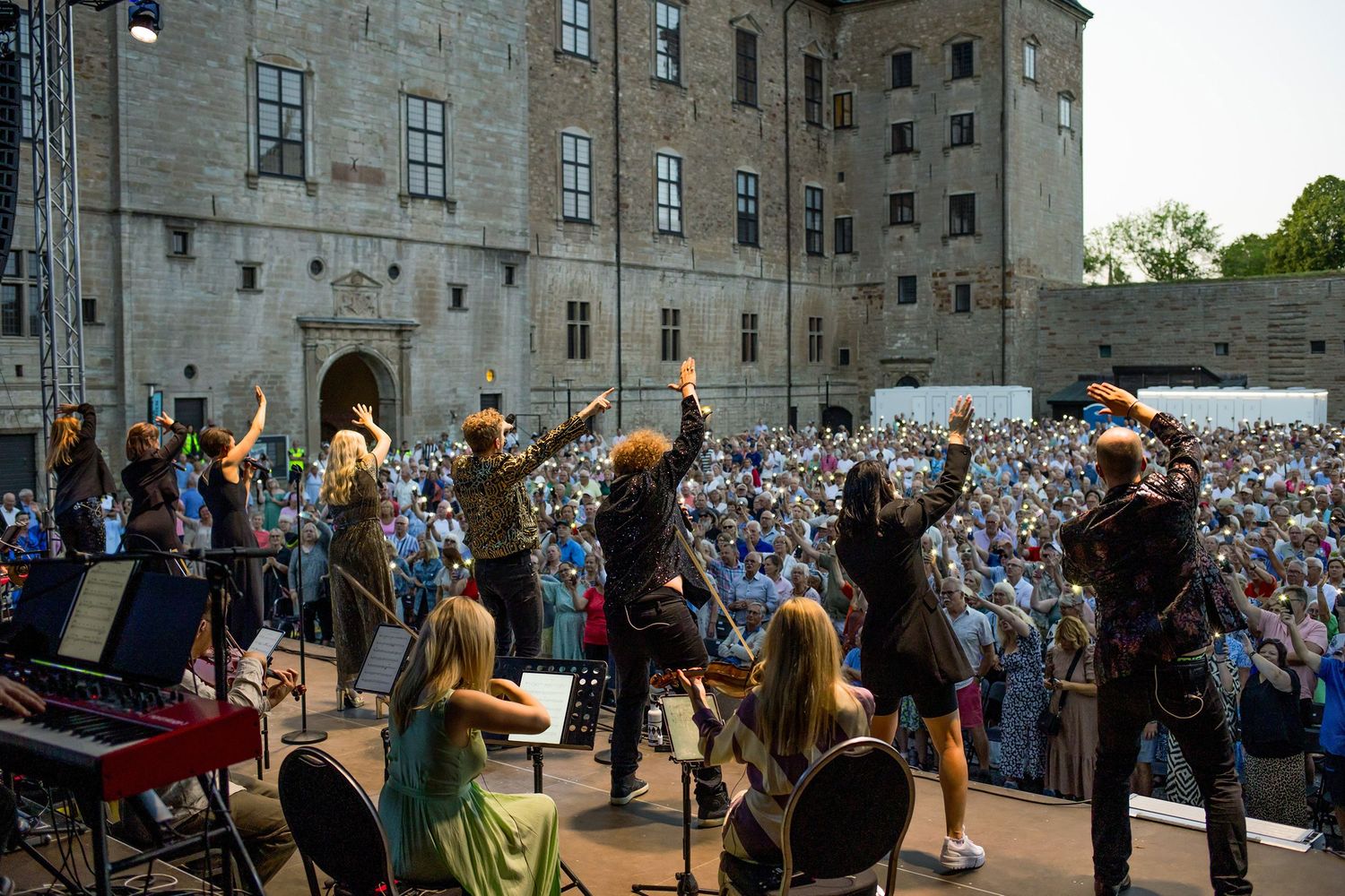Musikalkväll med Peter Johansson och Emmi Christensson i Vadstena slott. sångkollektivet. Fotograf Rebecca Nordin.