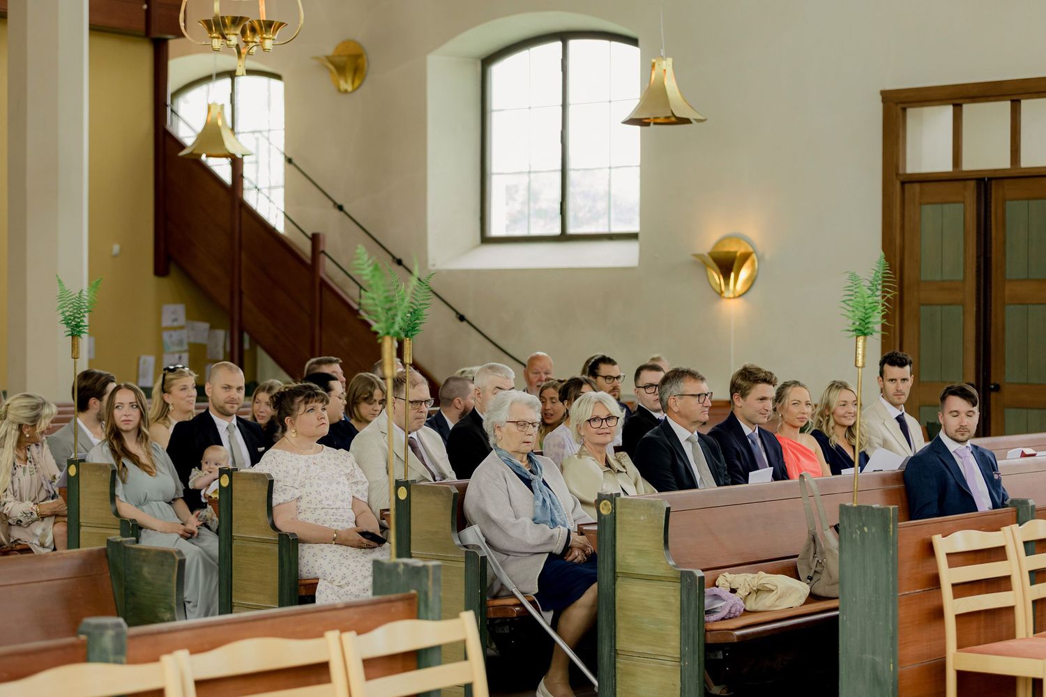 Bröllop i Brunskogs kyrka och Skutbouddens restaurang. Fotograf Rebecca Nordin. Värmland.