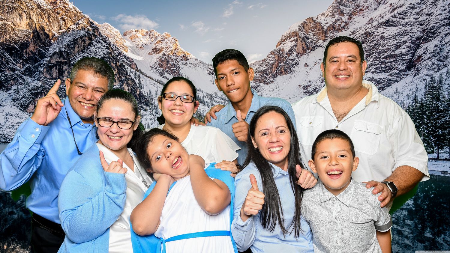 Photobooth rentals, Katy, Fulshear, Grad Parties, Sports Banquets, Weddings. Katy Photobooth.