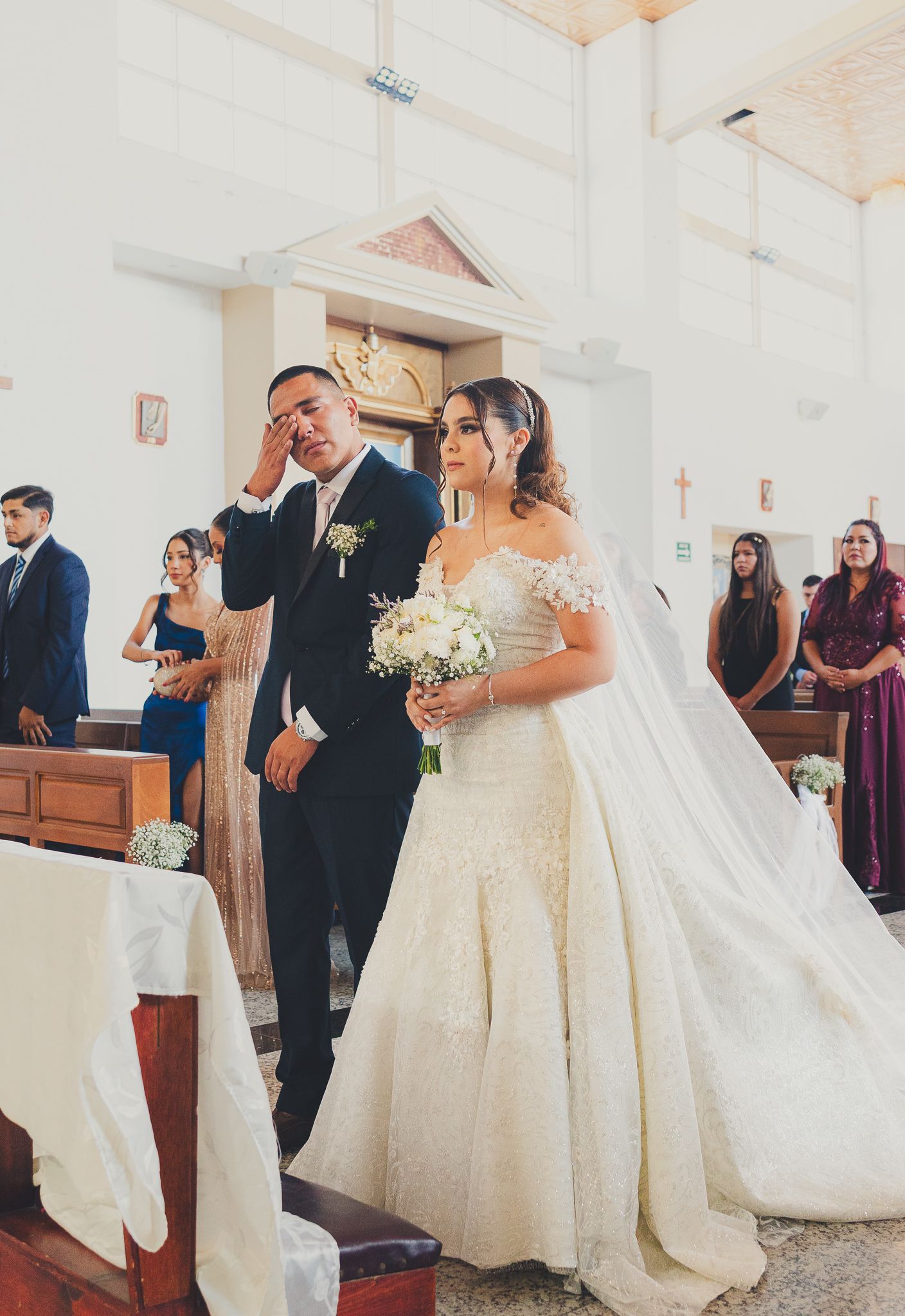 Novio llorando en el día de su boda en Tijuana