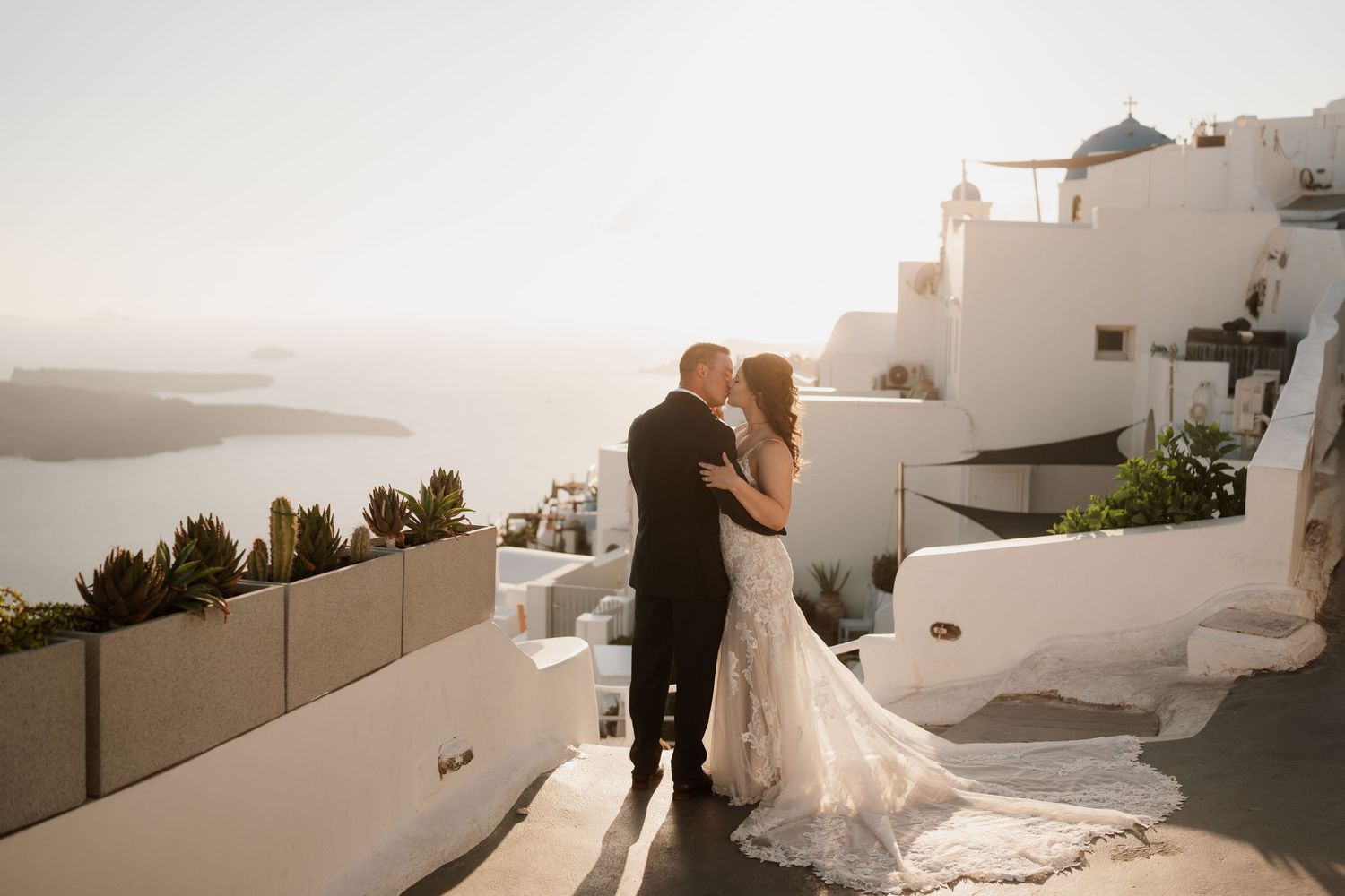wedding-photographer-oia-santorini