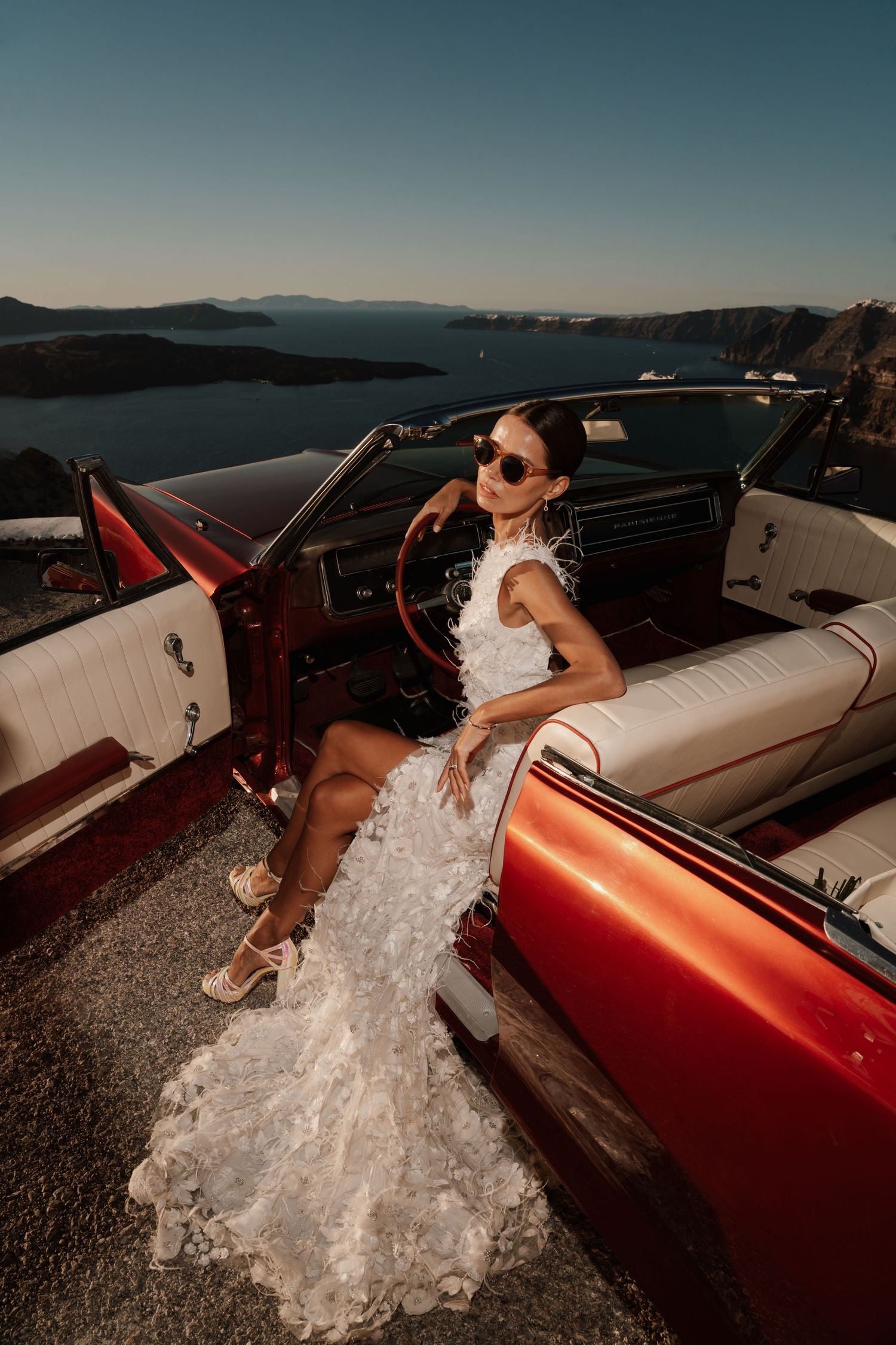 santorini engagement photoshoot cinematic couple oia santorini photographer luxury session