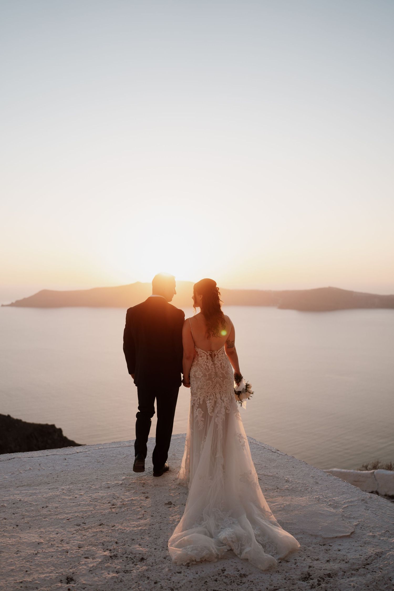 luxury santorini wedding photography caldera view bride groom sunset santorini photographer