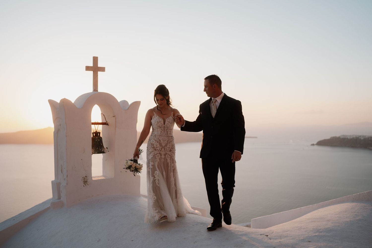 luxury santorini wedding photography caldera view bride groom sunset santorini photographer
