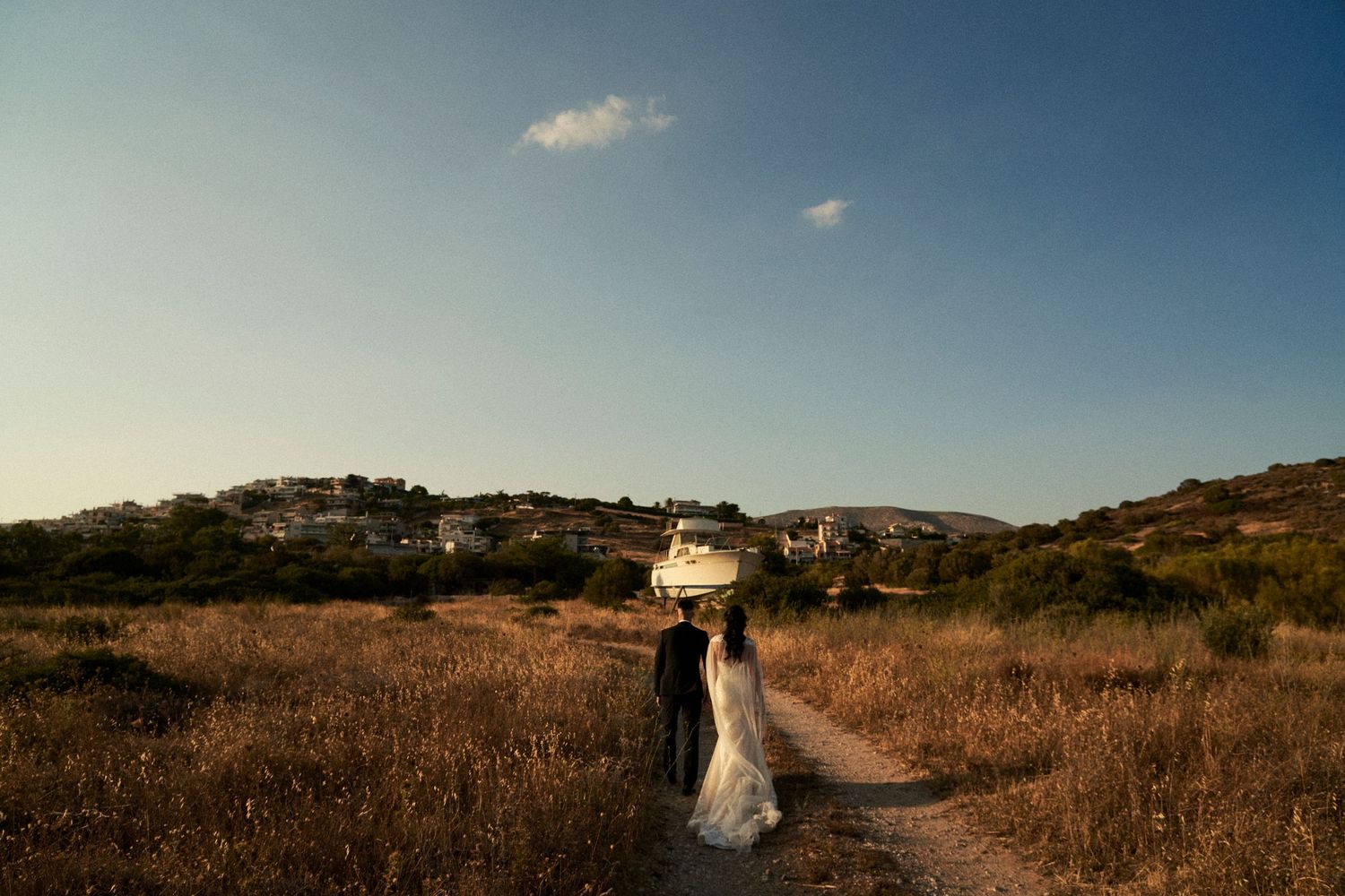 professional-couple-photographer-santorini