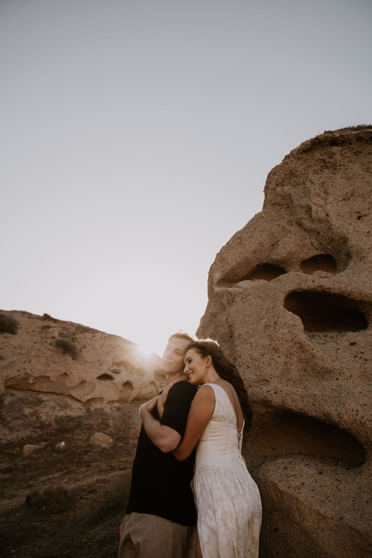 santorini engagement photoshoot cinematic couple photography oia santorini photographer luxury session