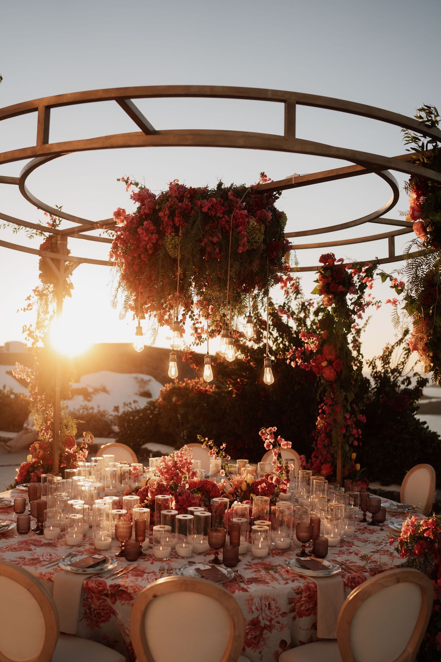 santorini engagement photoshoot cinematic couple oia santorini photographer luxury session