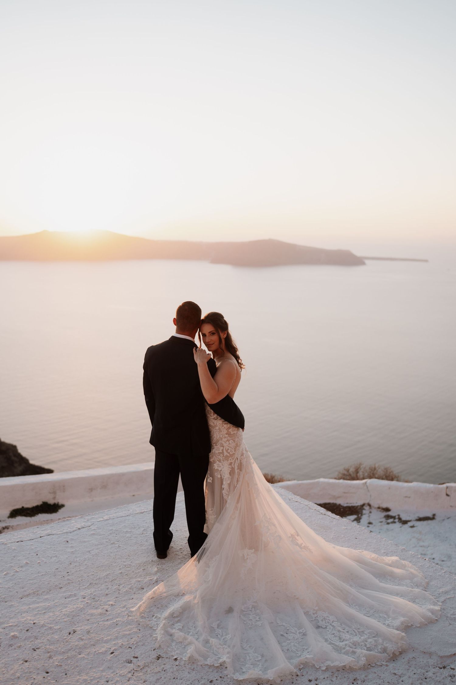 luxury santorini wedding photography caldera view bride groom sunset santorini photographer