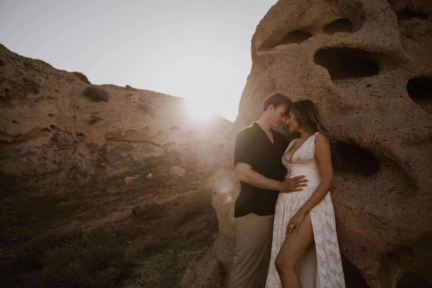 santorini engagement photoshoot cinematic couple photography oia santorini photographer luxury session