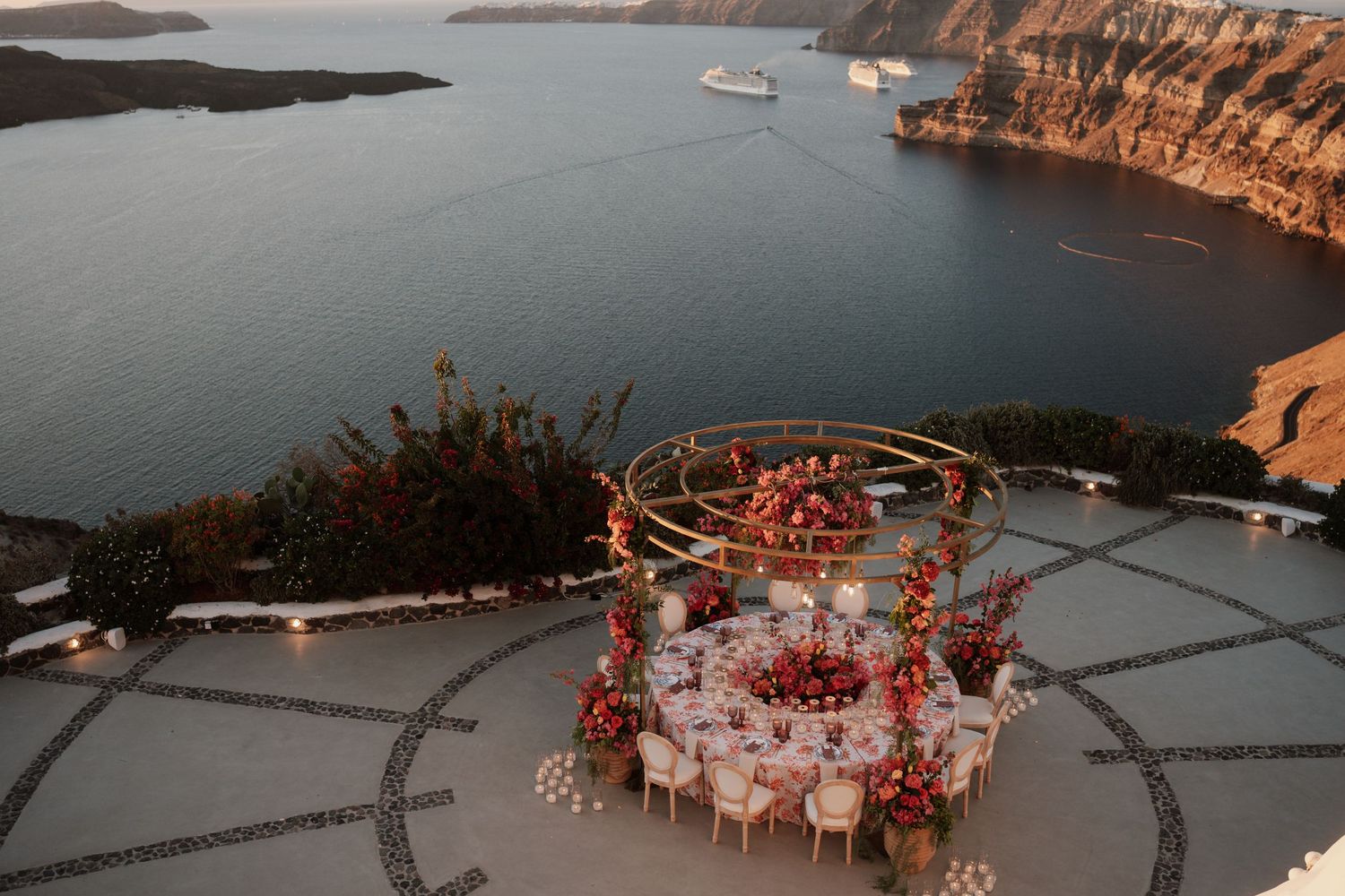 wedding-photographer-oia-santorini