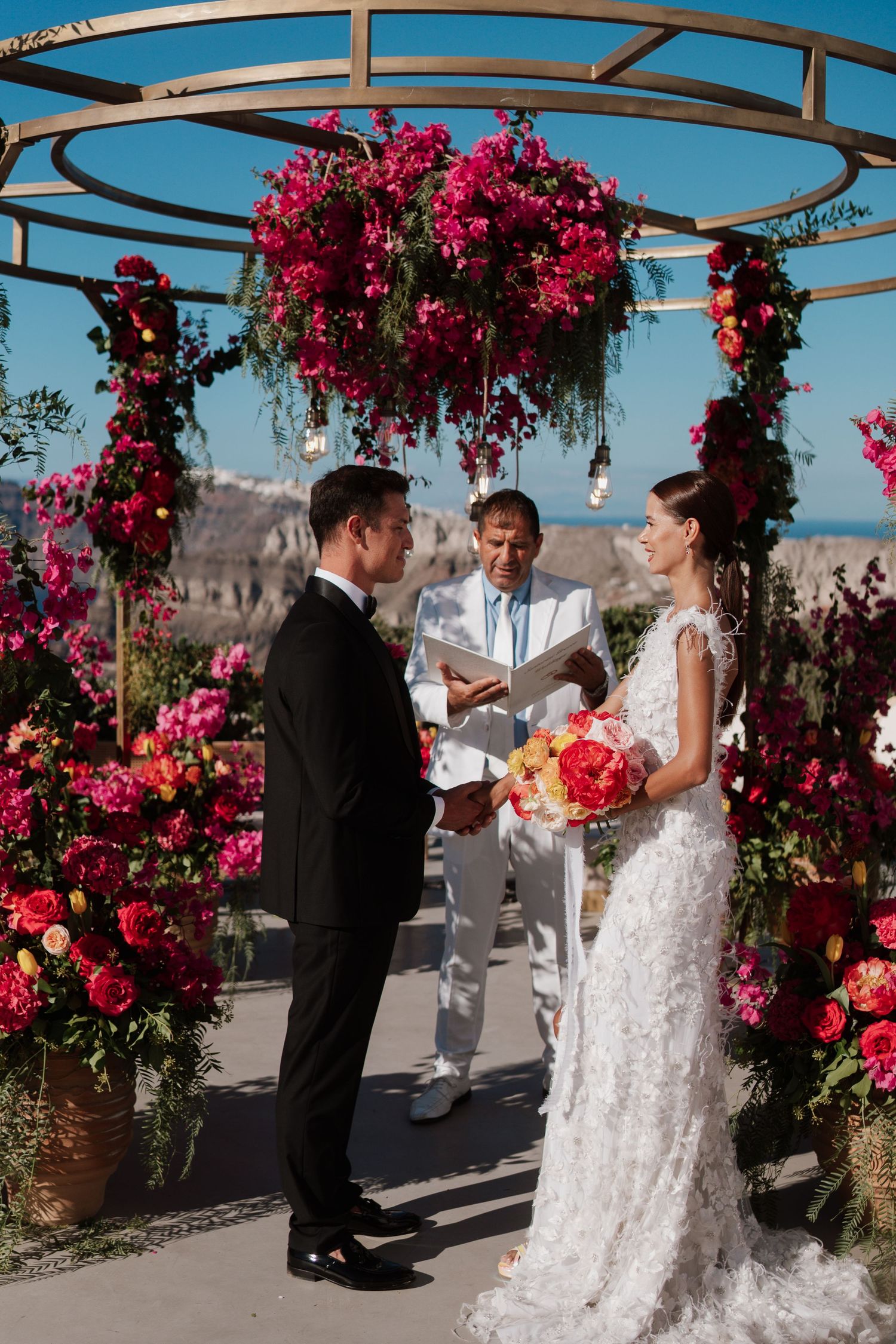 santorini wedding photographer golden hour couple ceremony luxury destination wedding greece

romantic santorini wedding photoshoot caldera