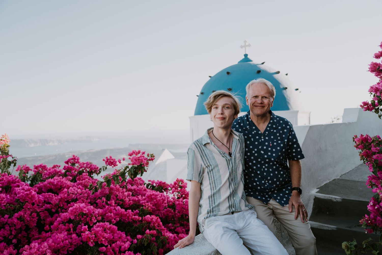 professional-couple-photographer-santorini