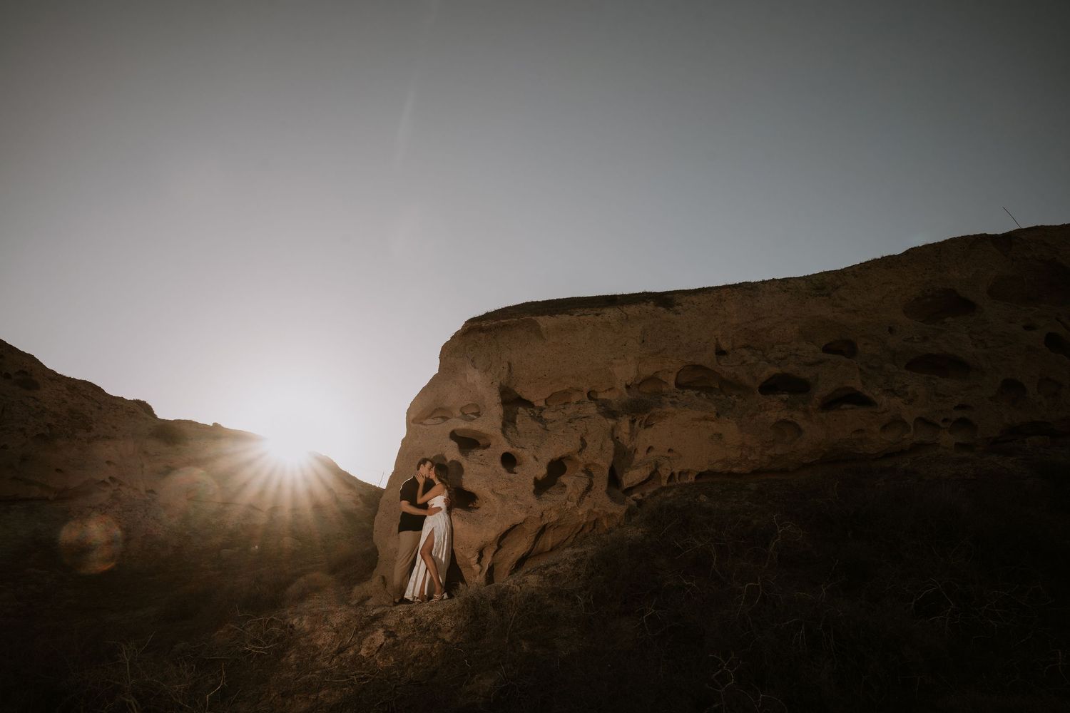 santorini wedding photographer golden hour couple ceremony luxury destination wedding greece

romantic santorini wedding photoshoot caldera