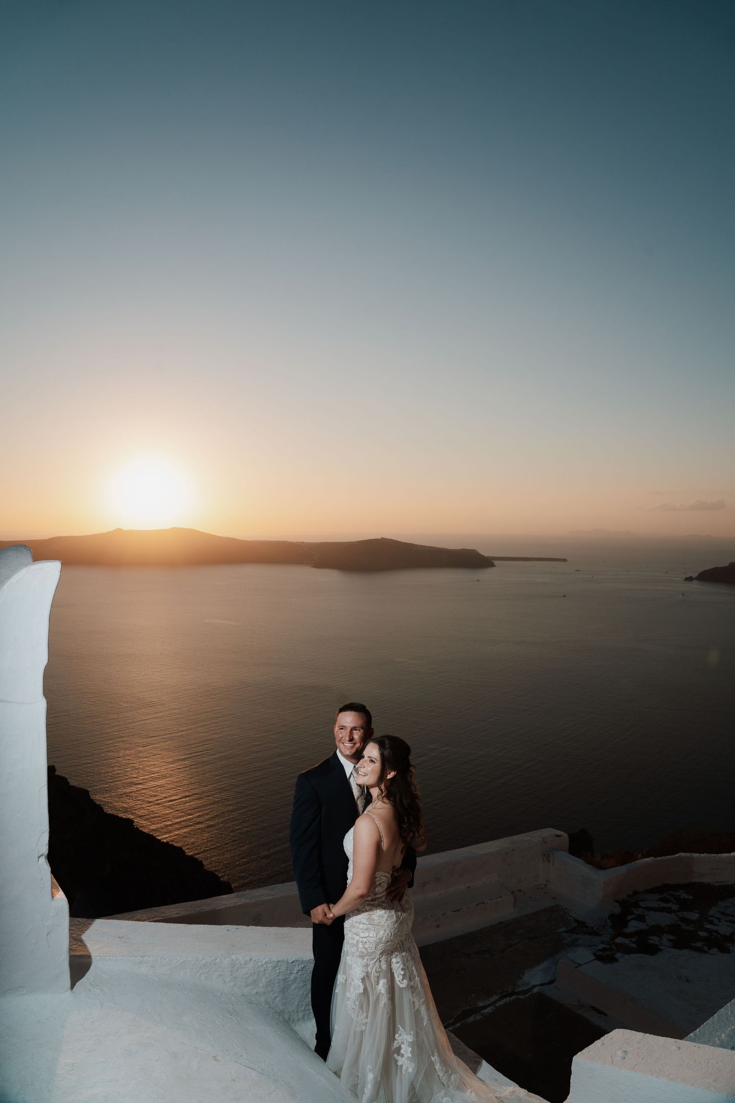 luxury santorini wedding photography caldera view bride groom sunset santorini photographer
