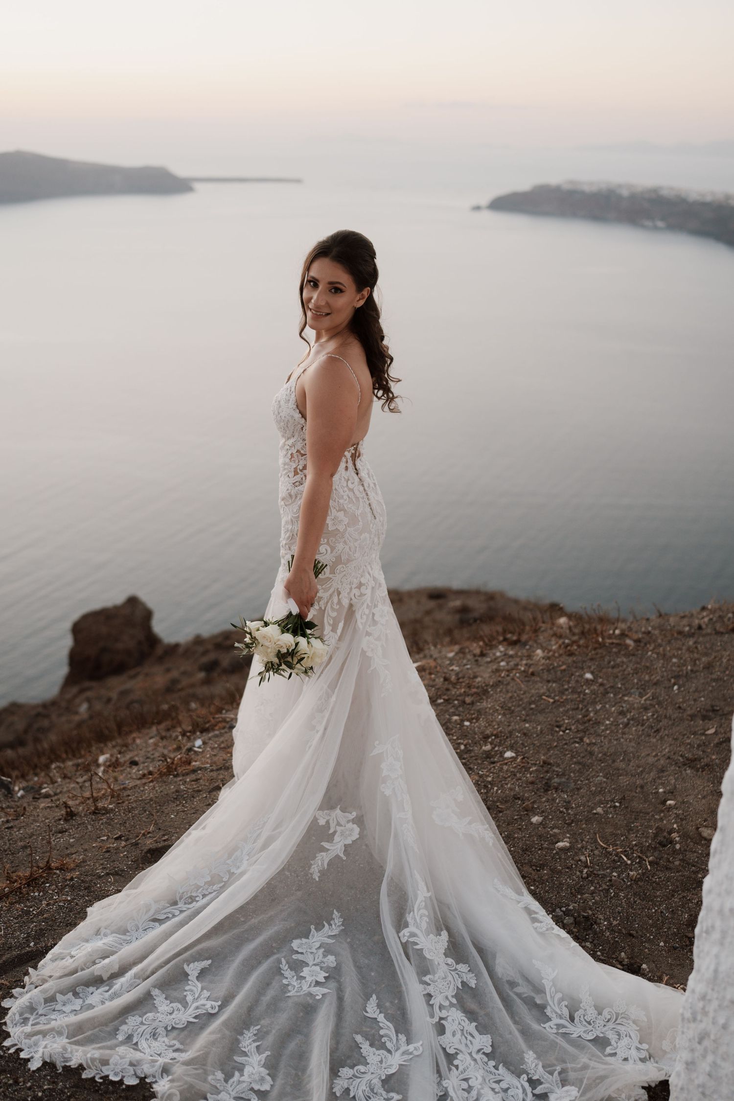 luxury santorini wedding photography caldera view bride groom sunset santorini photographer