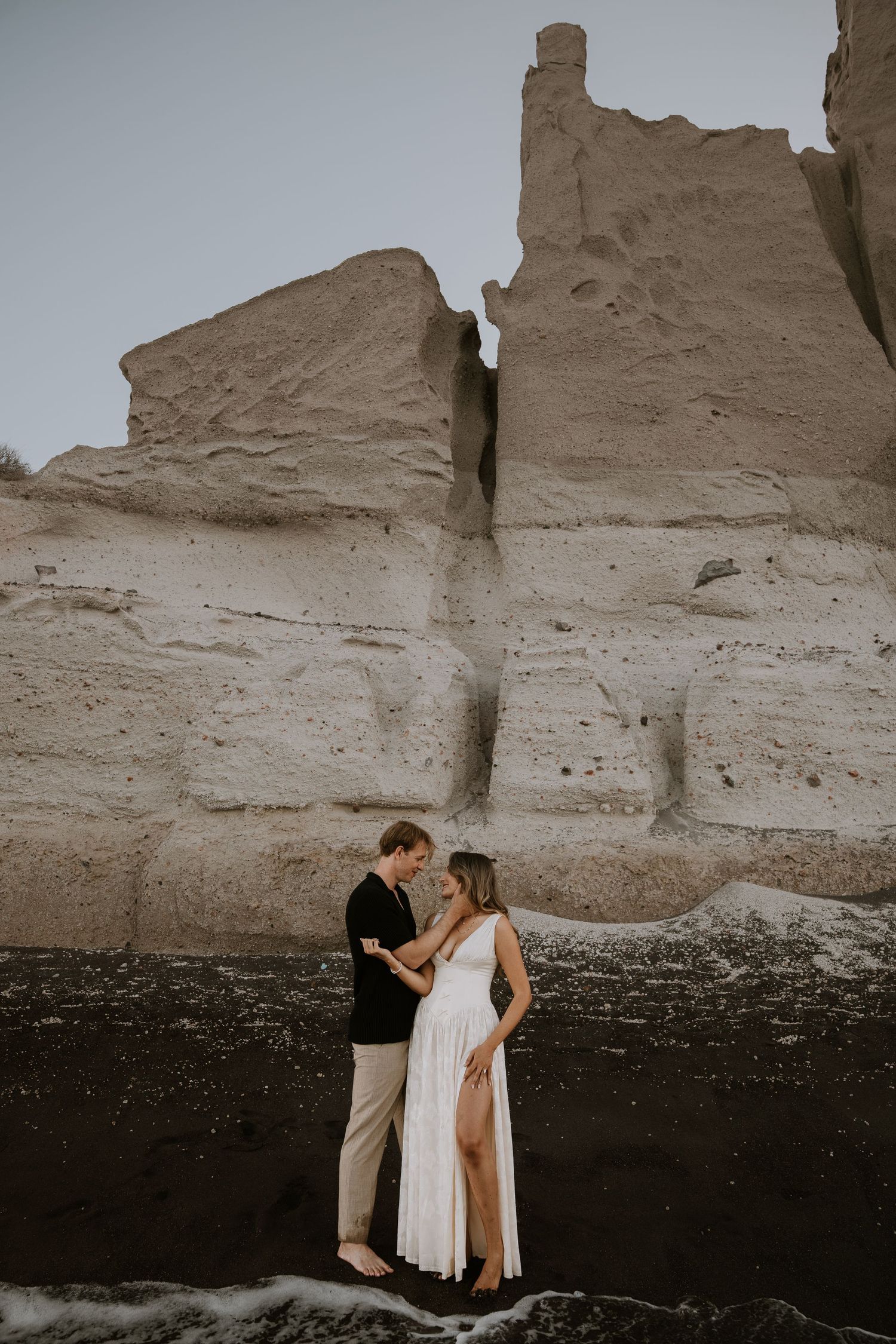 santorini wedding ceremony caldera view luxury destination wedding photographer santorini greece golden hour