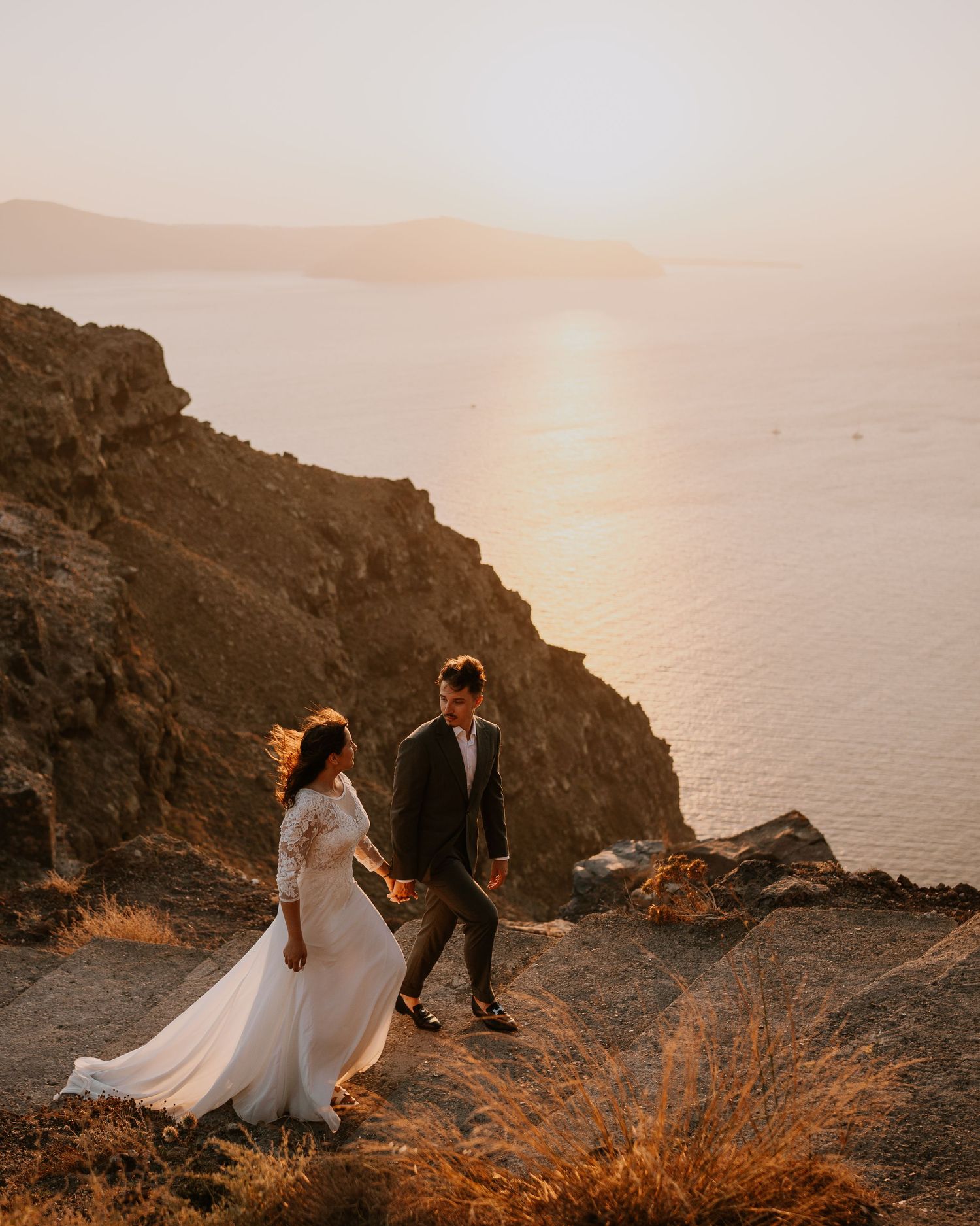 wedding-photographer-oia-santorini