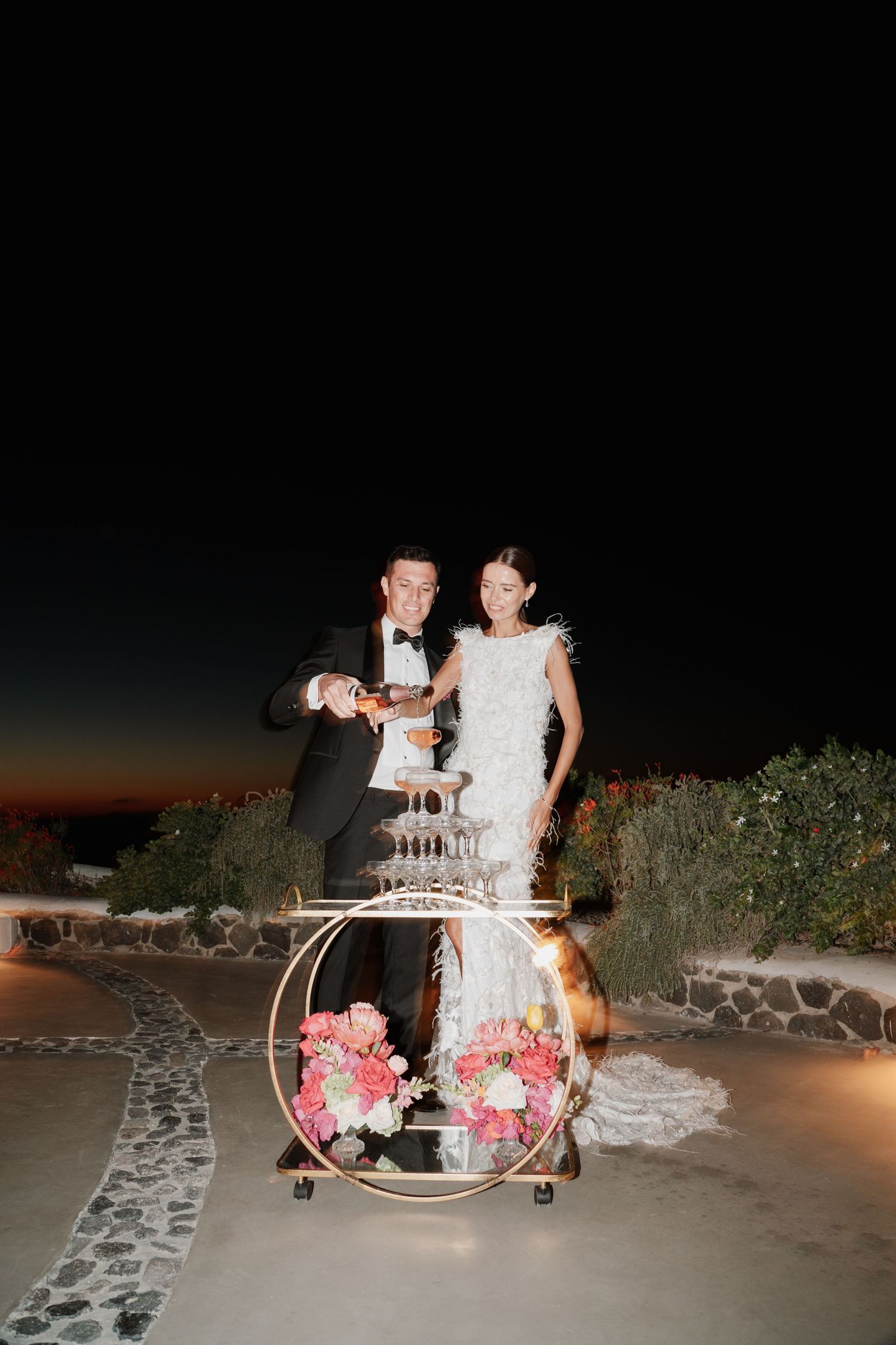 luxury santorini wedding photography caldera view bride groom golden hour santorini photographer

santorini proposal photoshoot romantic cou