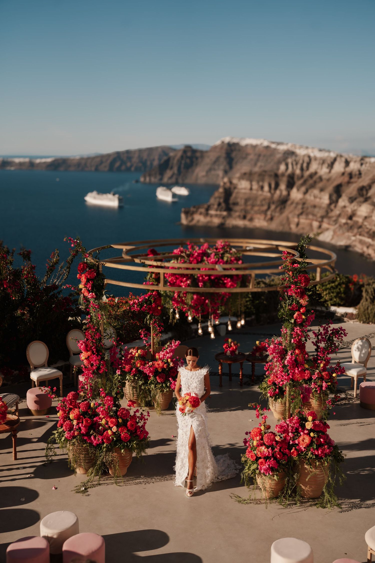 luxury santorini wedding photography caldera view bride groom golden hour santorini photographer

santorini proposal photoshoot romantic cou