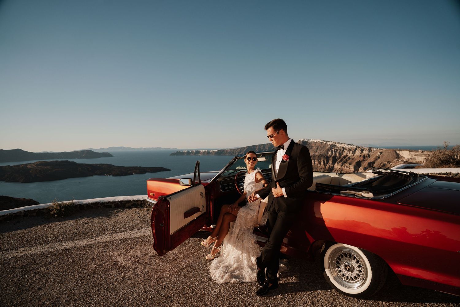 luxury santorini wedding photography caldera view bride groom golden hour santorini photographer

santorini proposal photoshoot romantic cou