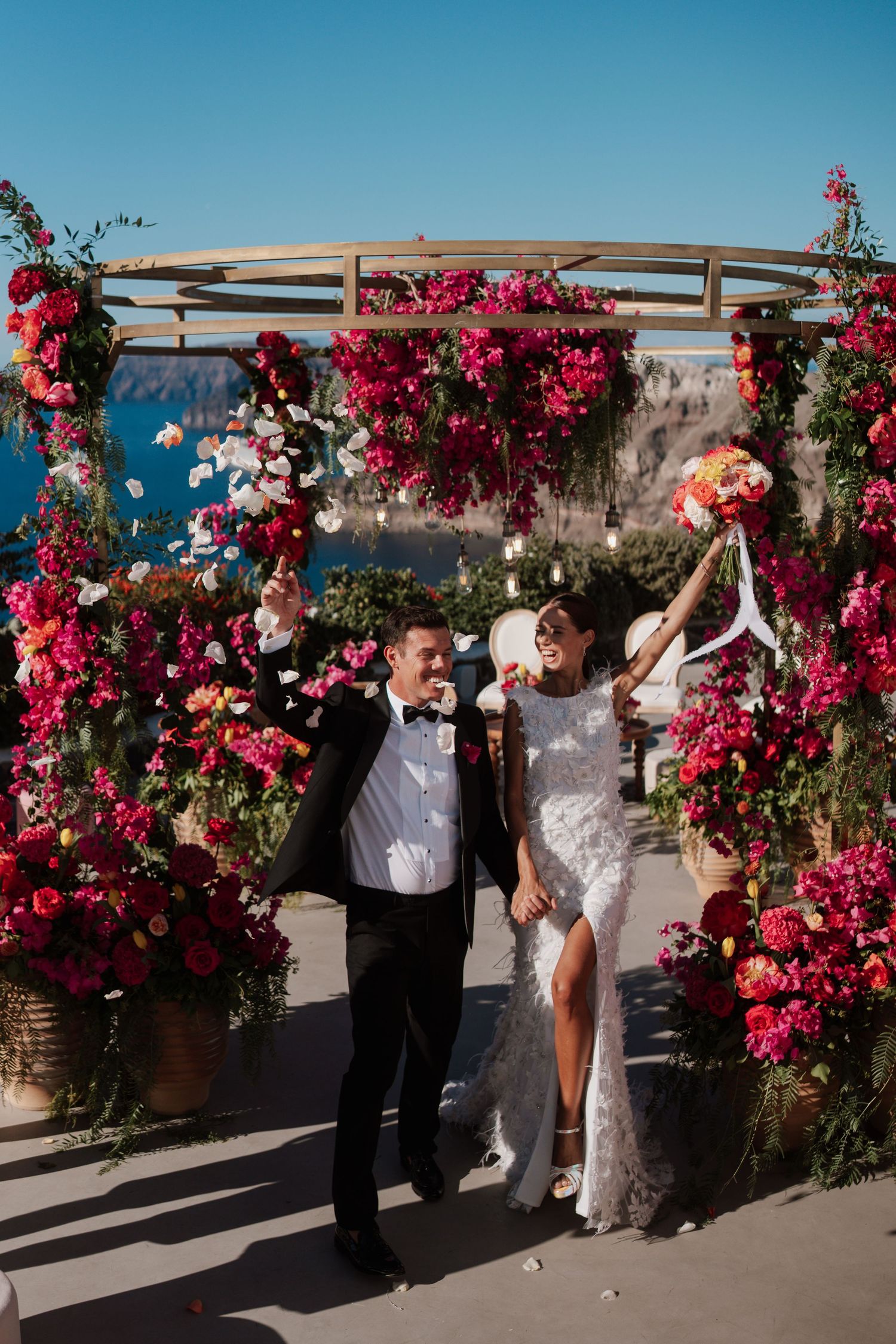 santorini wedding photographer golden hour couple ceremony luxury destination wedding greece

romantic santorini wedding photoshoot caldera