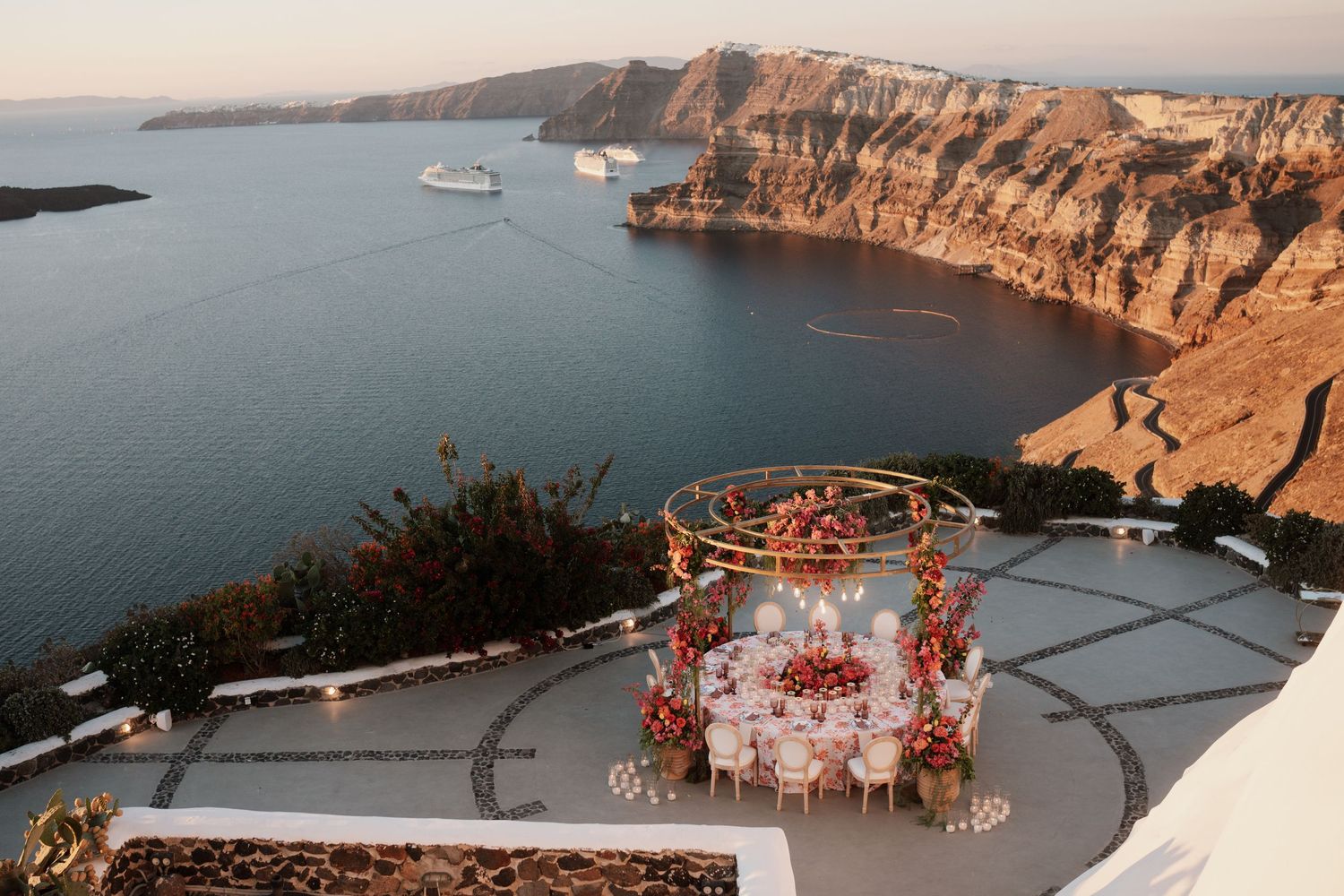 wedding-photographer-oia-santorini
