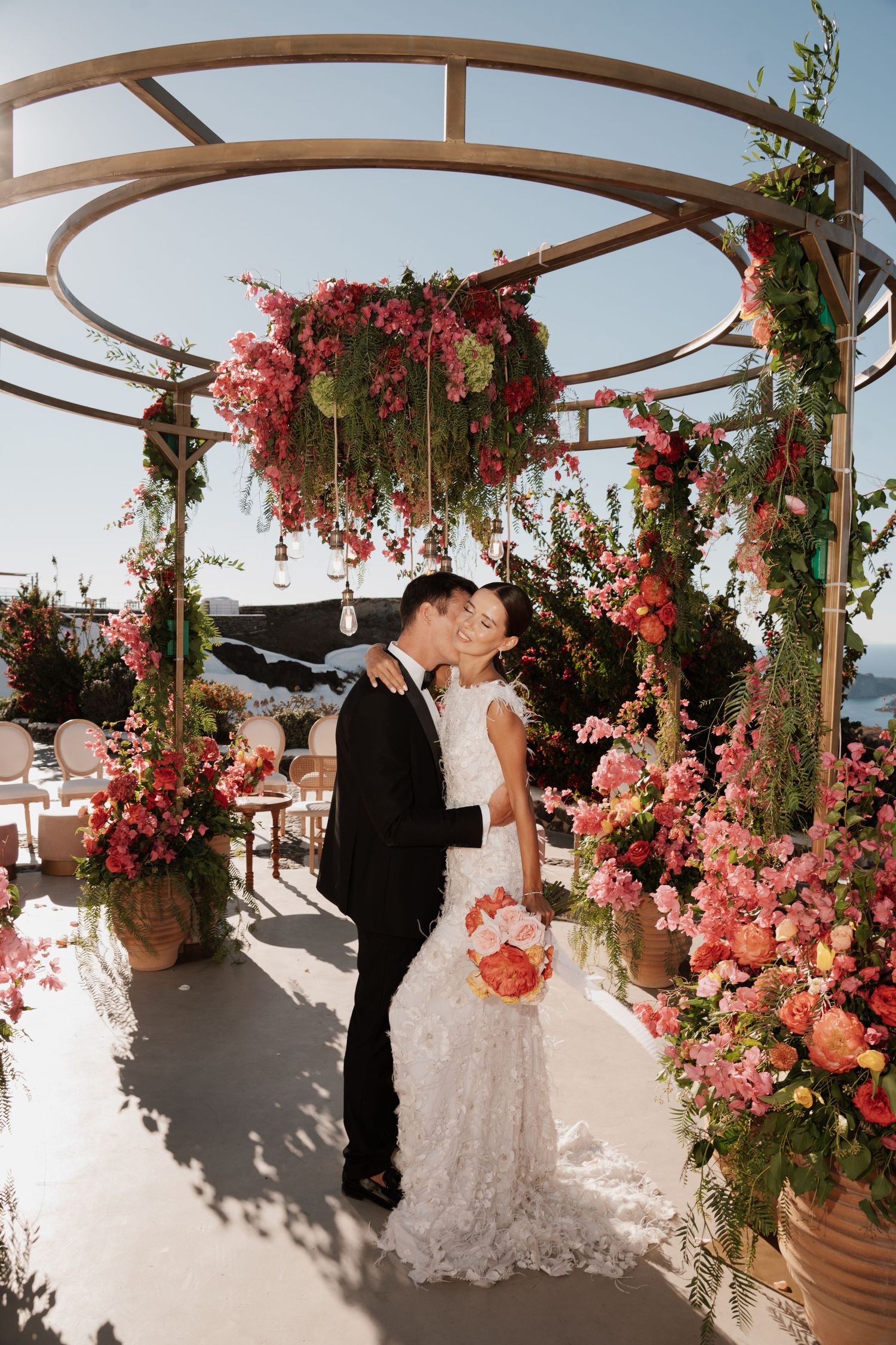 luxury santorini wedding photography caldera view bride groom golden hour santorini photographer

santorini proposal photoshoot romantic cou