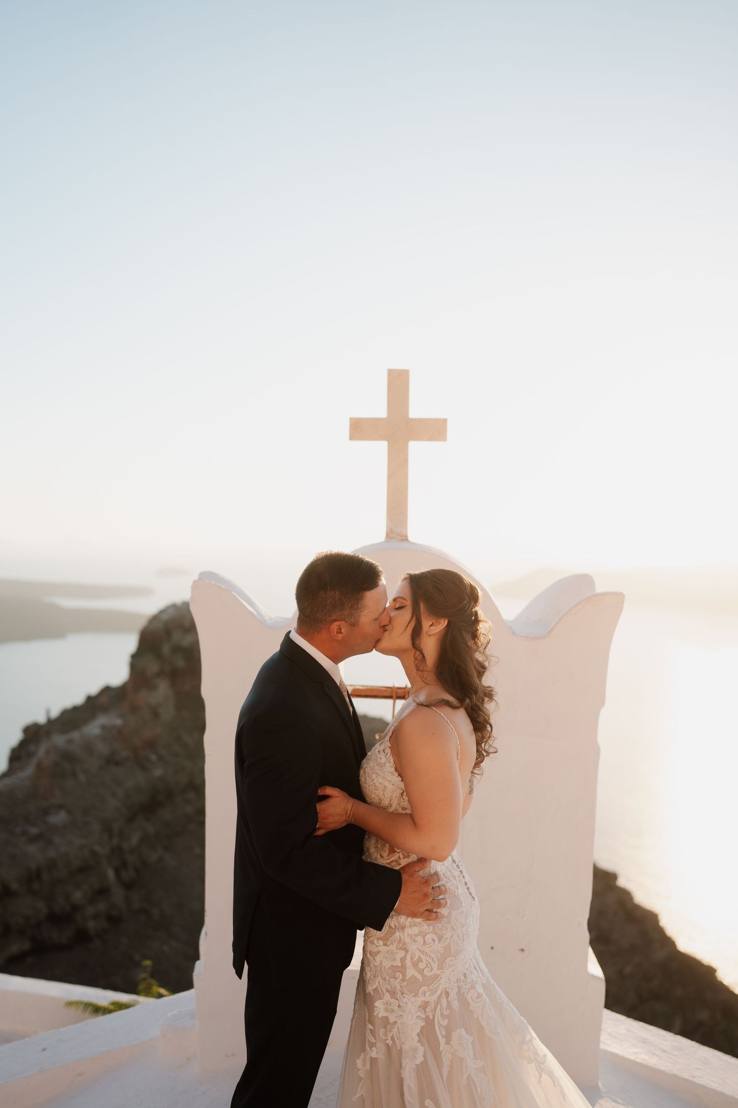 luxury santorini wedding photography caldera view bride groom sunset santorini photographer